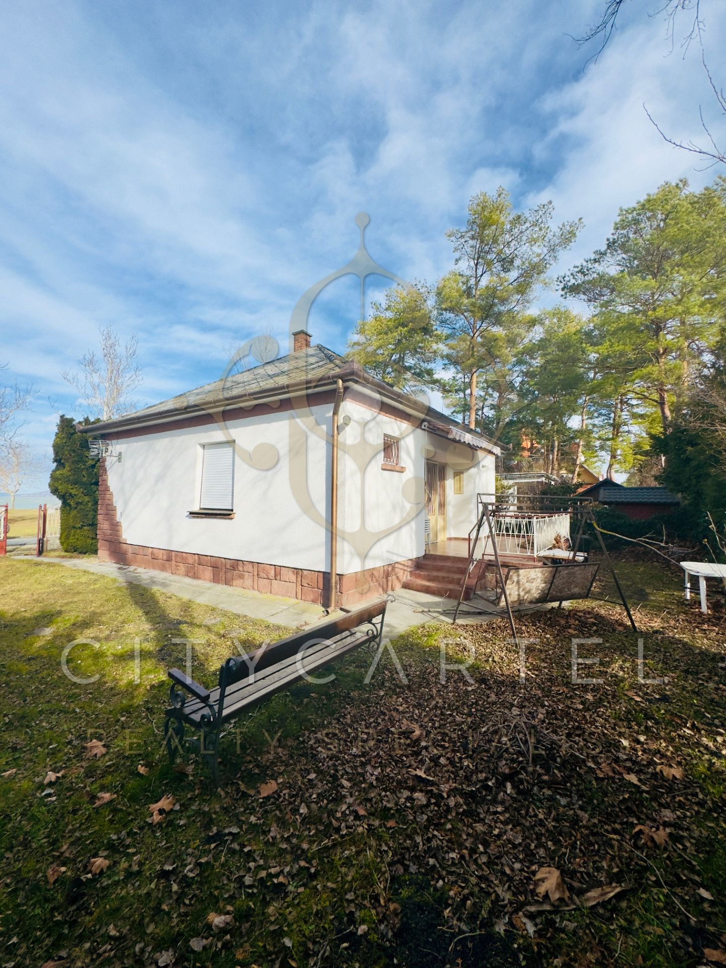 A fájl már létezik a célhelyen: import/kepek/vizjeles_5614582.jpg
For sale recreational home, summer house Balatonfenyves  60 m<sup>2</sup> 159 millió Ft