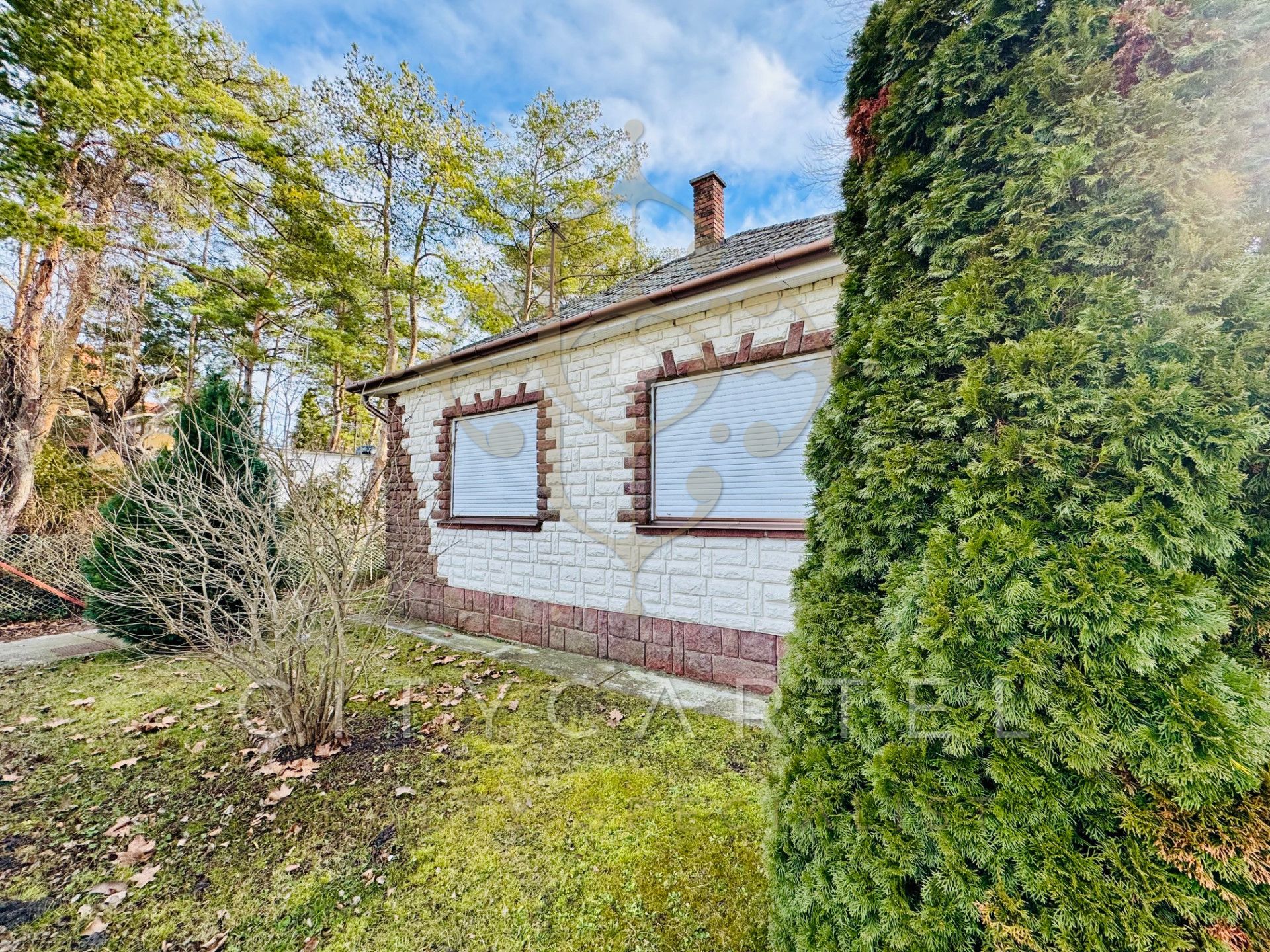 A fájl már létezik a célhelyen: import/kepek/vizjeles_5614584.jpg
For sale recreational home, summer house Balatonfenyves  60 m<sup>2</sup> 159 millió Ft