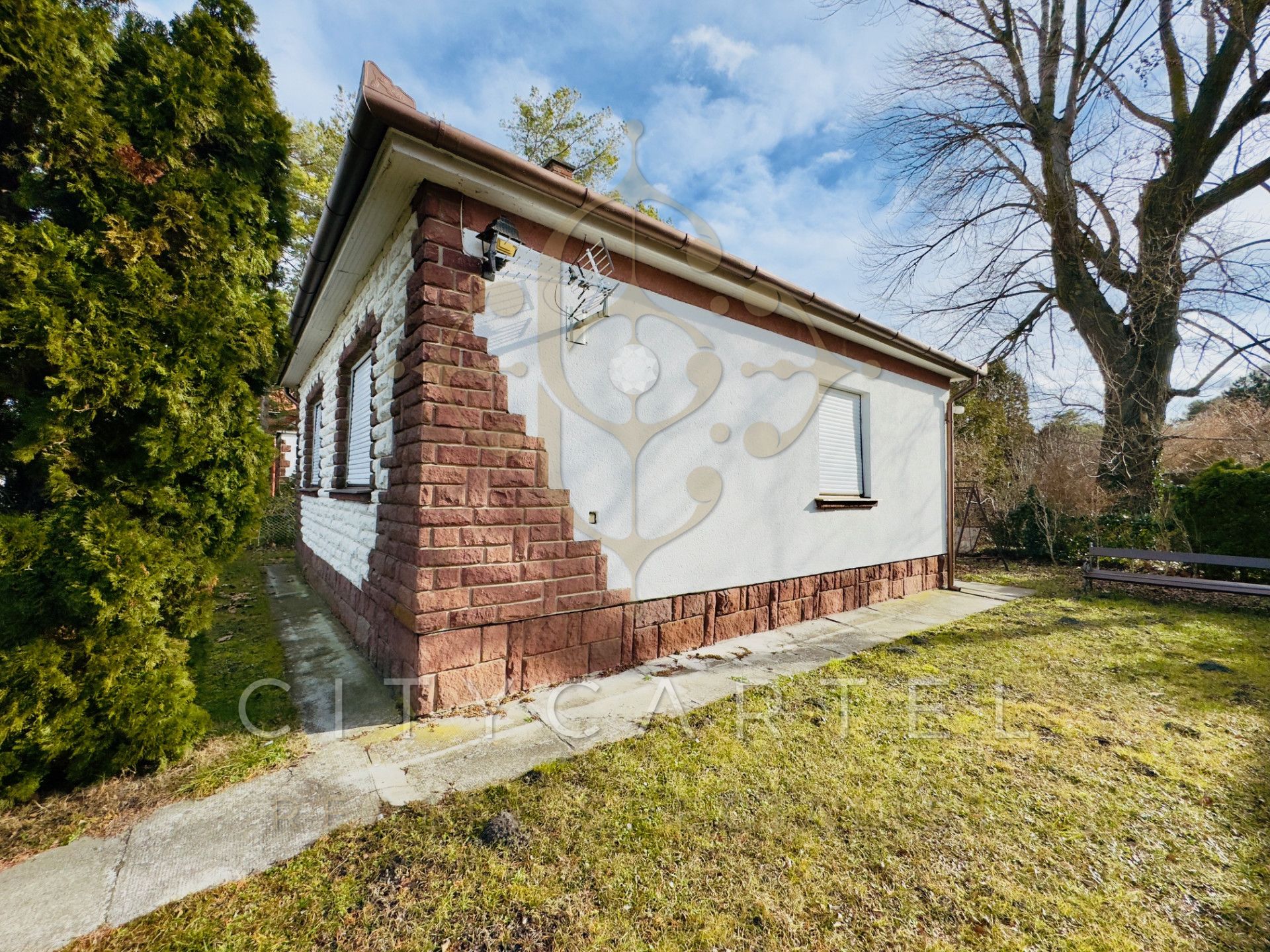 A fájl már létezik a célhelyen: import/kepek/vizjeles_5614585.jpg
For sale recreational home, summer house Balatonfenyves  60 m<sup>2</sup> 159 millió Ft