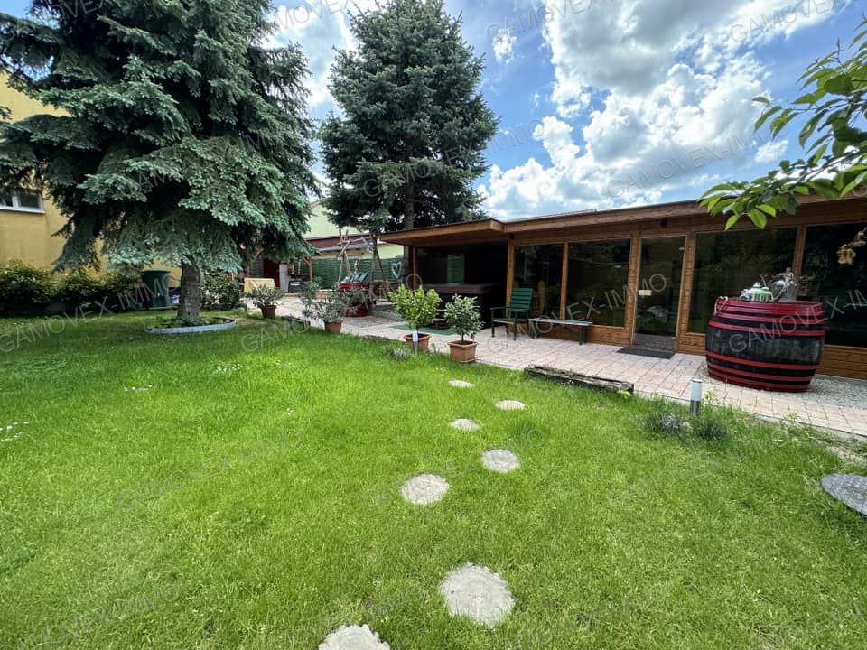 A fájl már létezik a célhelyen: import/kepek/vizjeles_5615857.jpg
Eladó Családi ház Kőröshegy  105 m<sup>2</sup> 169.499 millió Ft