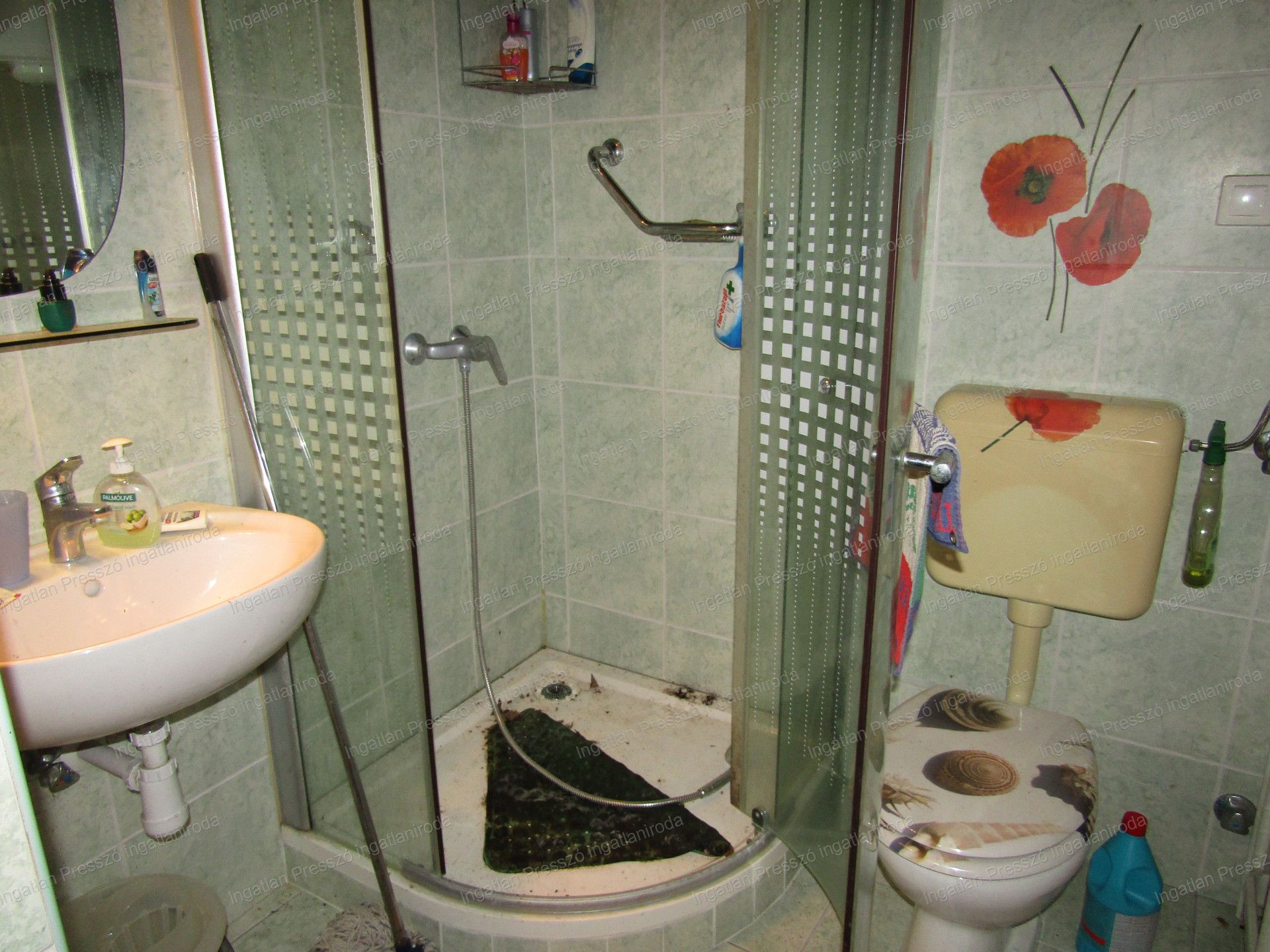 A fájl már létezik a célhelyen: import/kepek/vizjeles_5622507.jpg
Eladó nyaraló Ábrahámhegy  72 m<sup>2</sup> 49 millió Ft