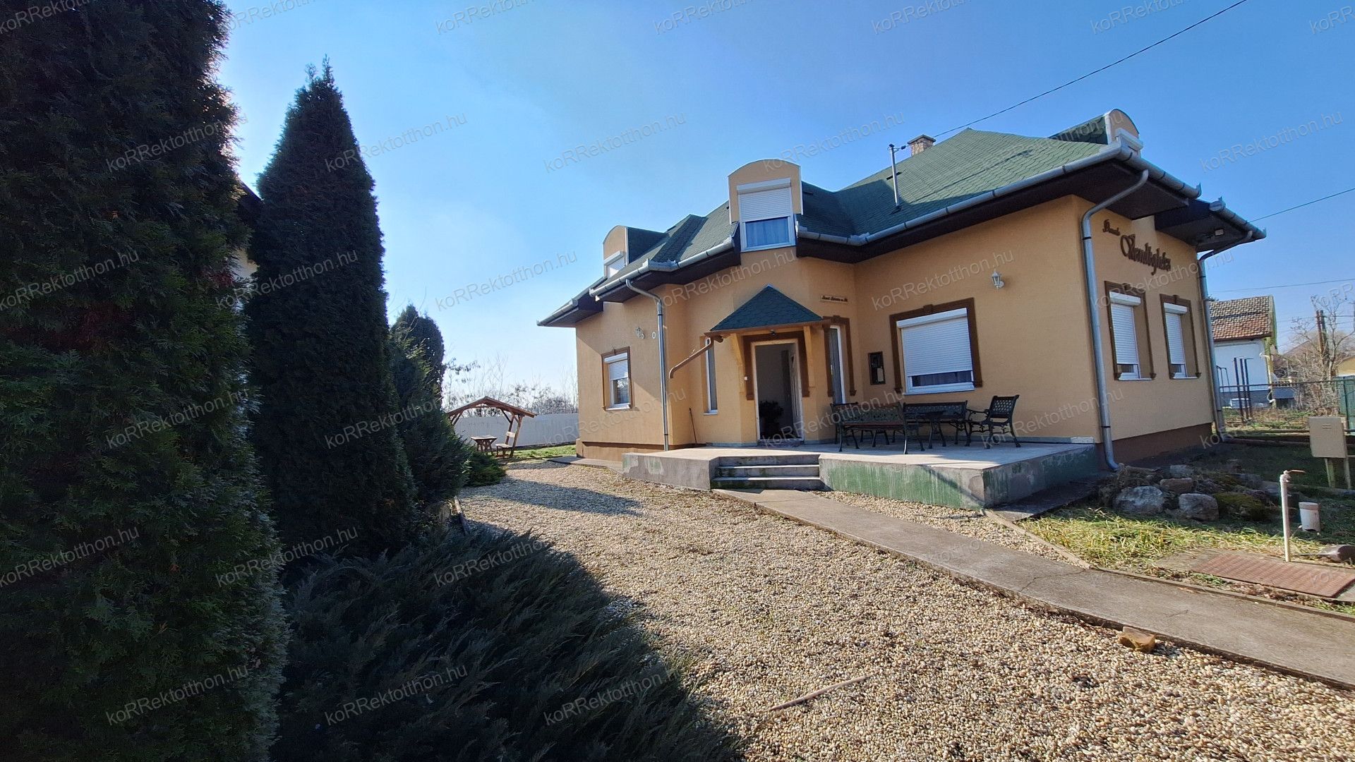 A fájl már létezik a célhelyen: import/kepek/vizjeles_5623370.jpg
Eladó Szálloda, panzió Alattyán  168 m<sup>2</sup> 49.499 millió Ft