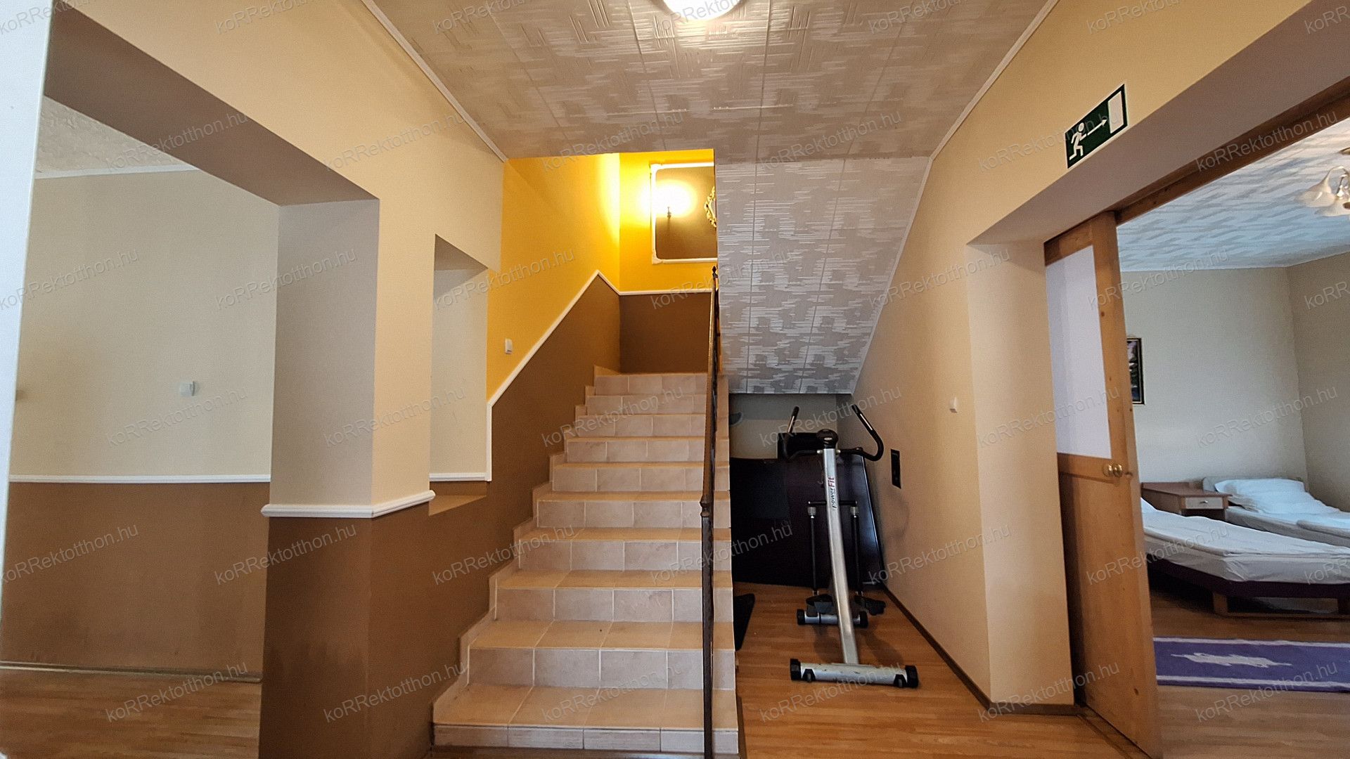 A fájl már létezik a célhelyen: import/kepek/vizjeles_5623372.jpg
Eladó Szálloda, panzió Alattyán  168 m<sup>2</sup> 49.499 millió Ft