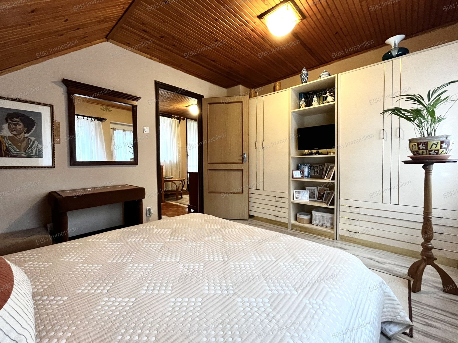 A fájl már létezik a célhelyen: import/kepek/vizjeles_5626303.jpg
For sale house Miskolc  109 m<sup>2</sup> 49.9 millió Ft