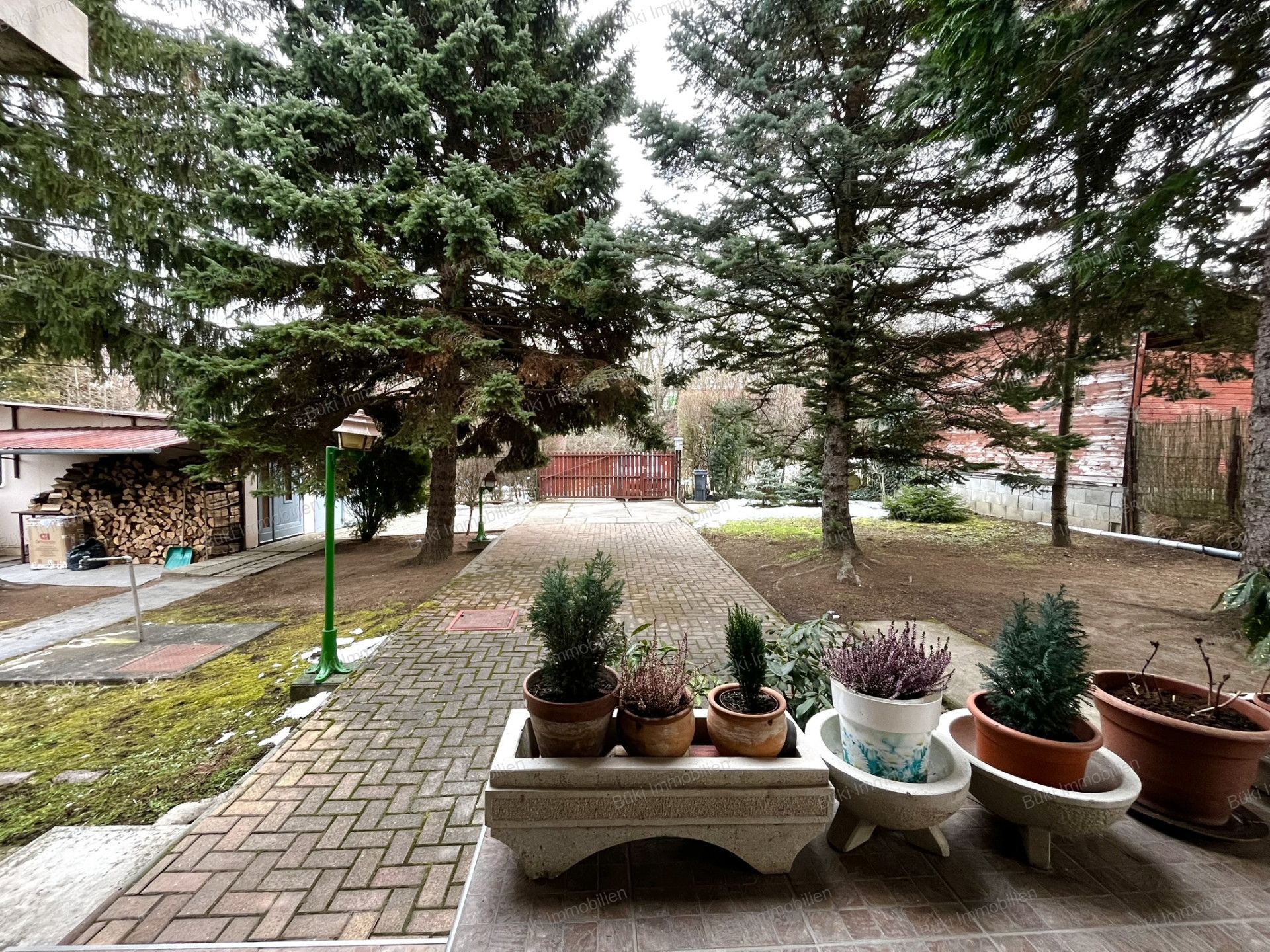 A fájl már létezik a célhelyen: import/kepek/vizjeles_5626326.jpg
For sale house Miskolc  109 m<sup>2</sup> 49.9 millió Ft