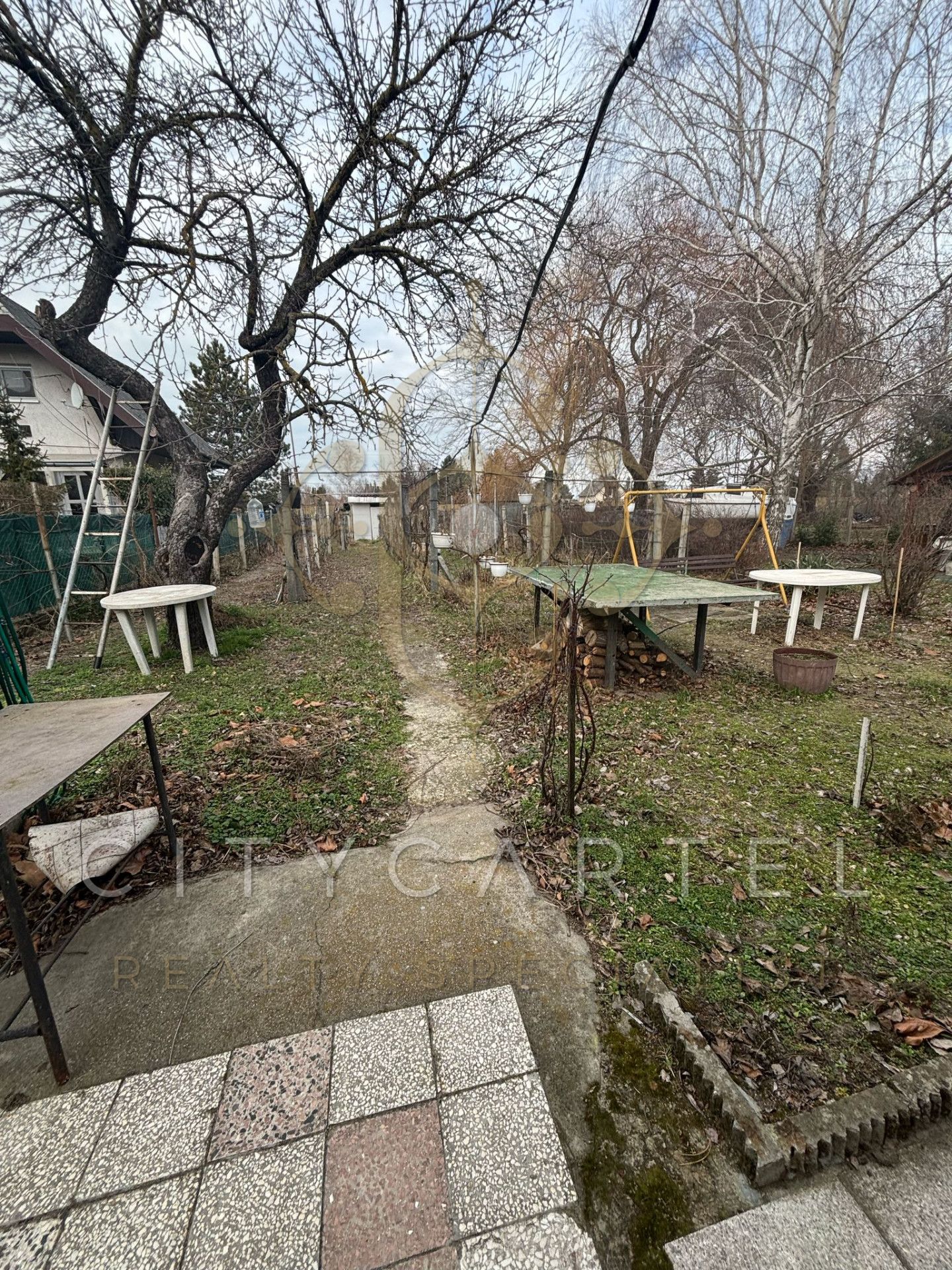 A fájl már létezik a célhelyen: import/kepek/vizjeles_5626827.jpg
Eladó nyaraló Balatonfenyves  38 m<sup>2</sup> 29.999999 millió Ft