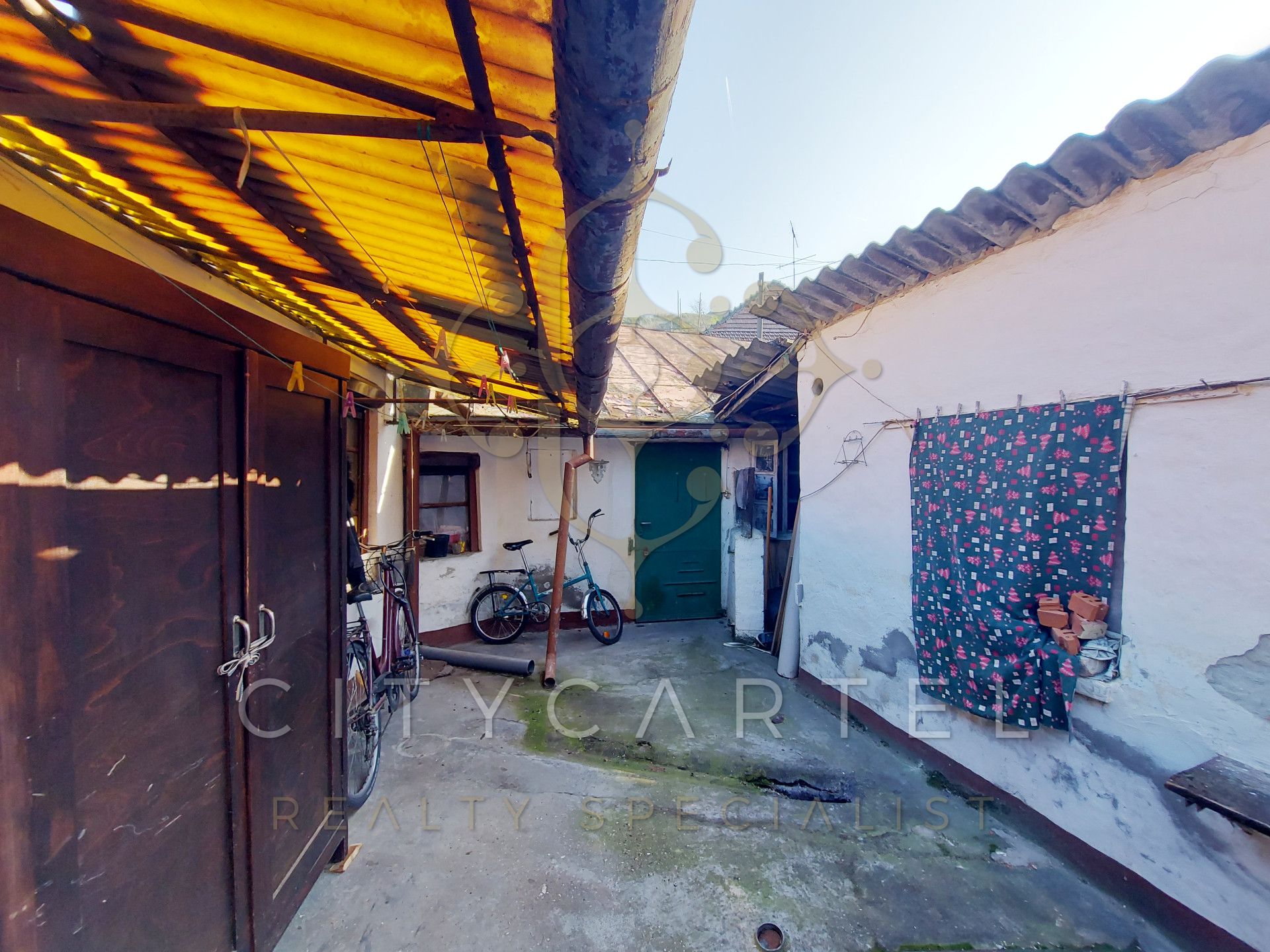 A fájl már létezik a célhelyen: import/kepek/vizjeles_5628399.jpg
For sale house Dunaföldvár  90 m<sup>2</sup> 23 millió Ft