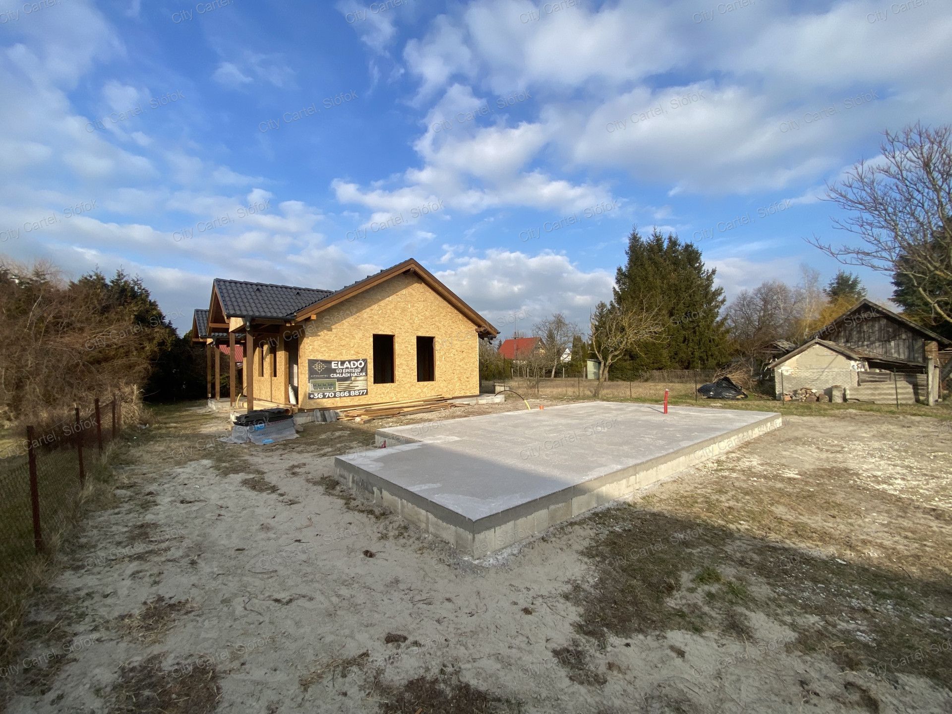 A fájl már létezik a célhelyen: import/kepek/vizjeles_5630061.jpg
Eladó nyaraló Balatonmáriafürdő  52 m<sup>2</sup> 39.999999 millió Ft