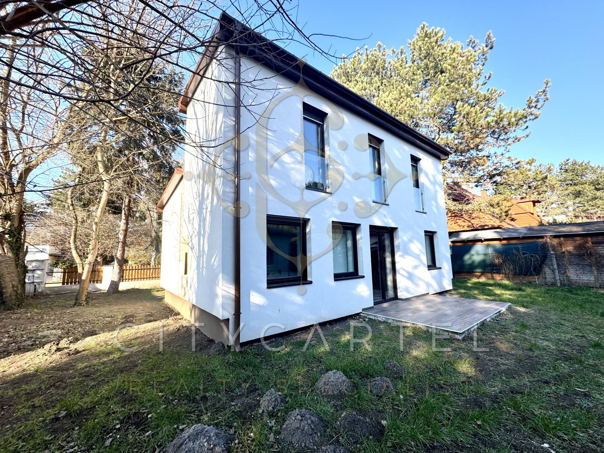 A fájl már létezik a célhelyen: import/kepek/vizjeles_5638957.jpg
Eladó Családi ház Siófok  77 m<sup>2</sup> 119 millió Ft