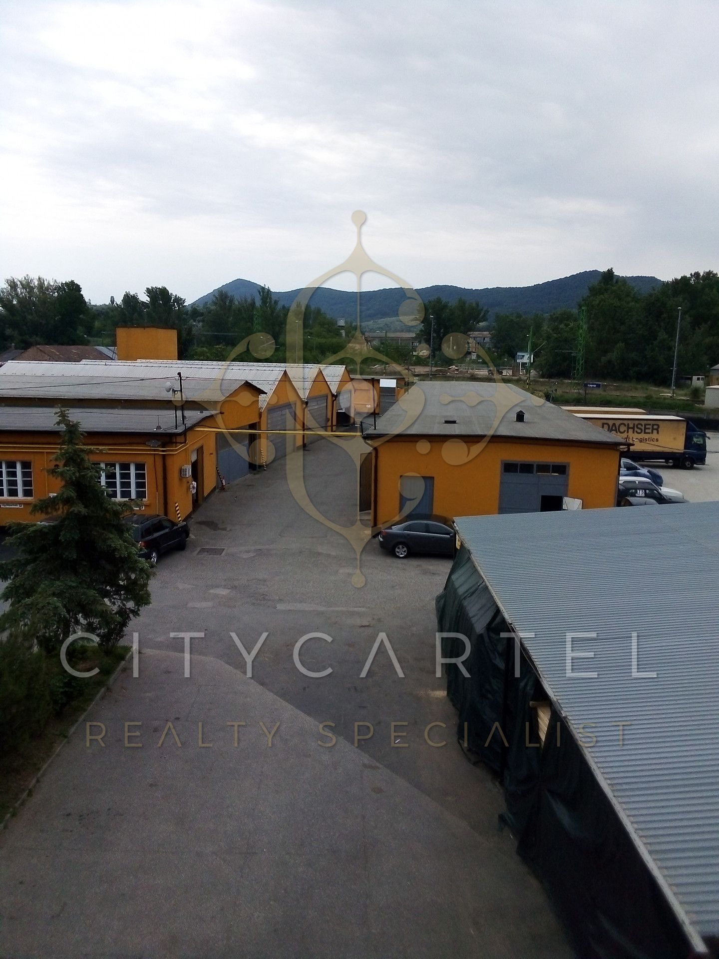 A fájl már létezik a célhelyen: import/kepek/vizjeles_5645344.jpg
For sale Workshop Solymár  141 m<sup>2</sup> 0.425 millió Ft
