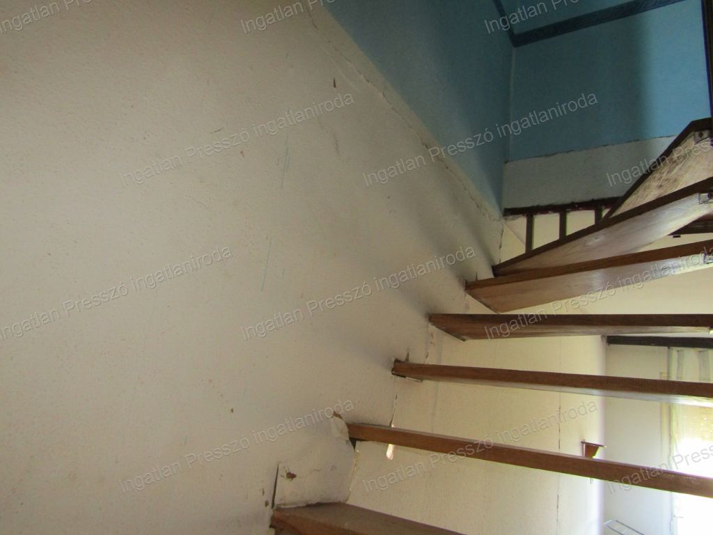 A fájl már létezik a célhelyen: import/kepek/vizjeles_5645438.jpg
Eladó Téglalakás Sümeg  128 m<sup>2</sup> 30 millió Ft