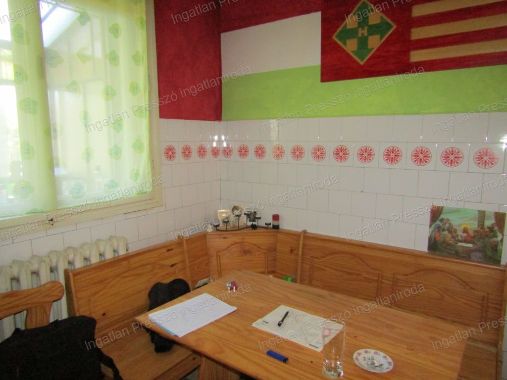 A fájl már létezik a célhelyen: import/kepek/vizjeles_5645464.jpg
Eladó Téglalakás Sümeg  128 m<sup>2</sup> 30 millió Ft