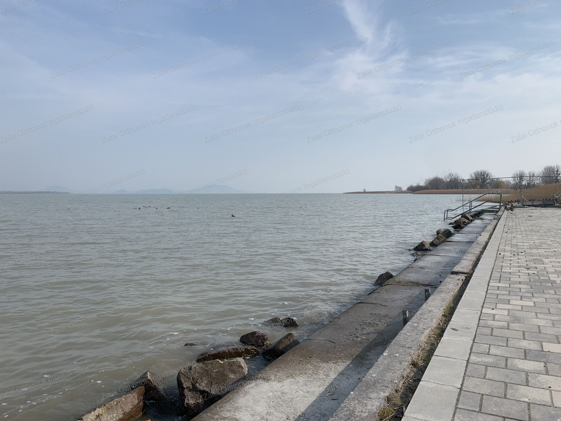 A fájl már létezik a célhelyen: import/kepek/vizjeles_5647092.jpg
For sale recreational home, summer house Balatonberény  44 m<sup>2</sup> 49.9 millió Ft