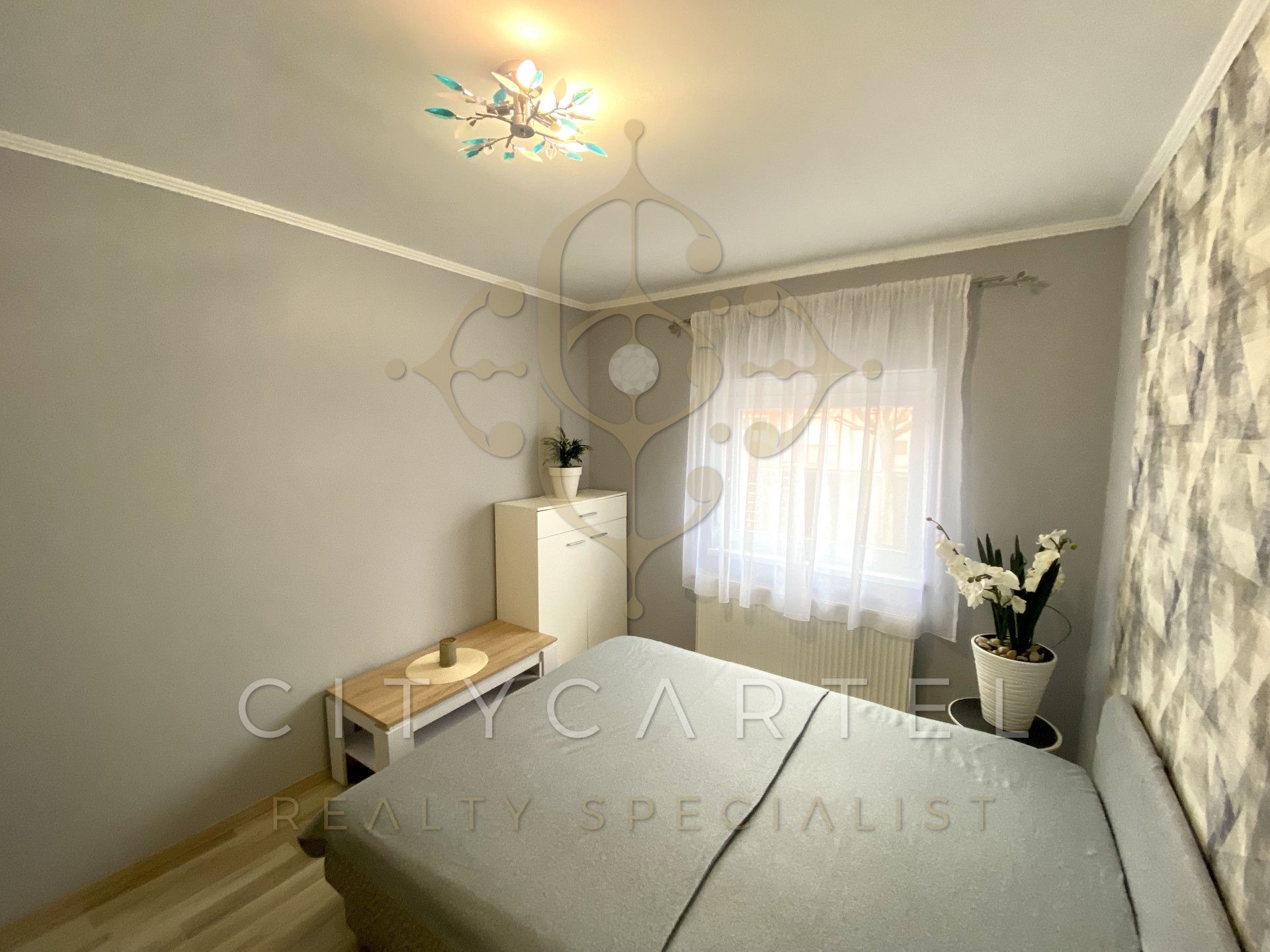 A fájl már létezik a célhelyen: import/kepek/vizjeles_5647754.jpg
Eladó Családi ház Balatonlelle  230 m<sup>2</sup> 174.99 millió Ft