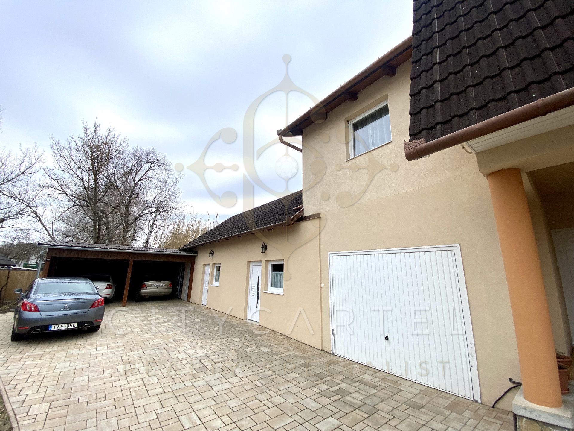 A fájl már létezik a célhelyen: import/kepek/vizjeles_5647781.jpg
Eladó Családi ház Balatonlelle  230 m<sup>2</sup> 174.99 millió Ft