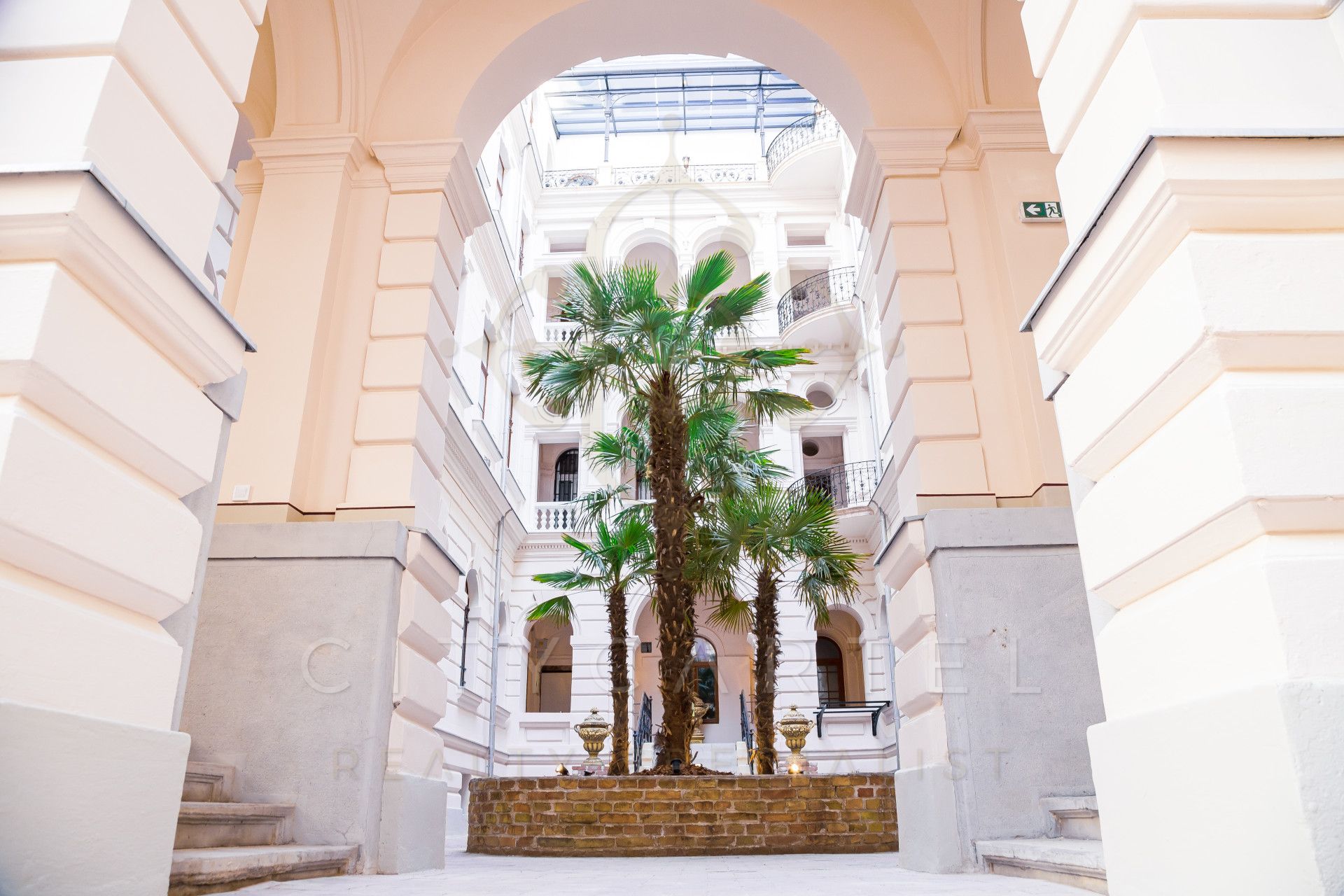 A fájl már létezik a célhelyen: import/kepek/vizjeles_5649986.jpg
Eladó Téglalakás Budapest, VI. kerület  104 m<sup>2</sup> 410 millió Ft