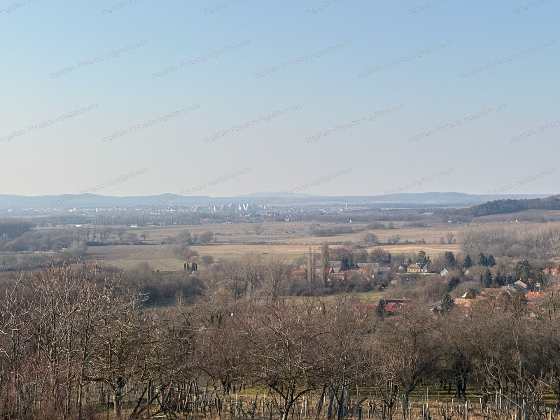 A fájl már létezik a célhelyen: import/kepek/vizjeles_5651096.jpg
Eladó Zártkert Káptalantóti  4005 m<sup>2</sup> 19.5 millió Ft