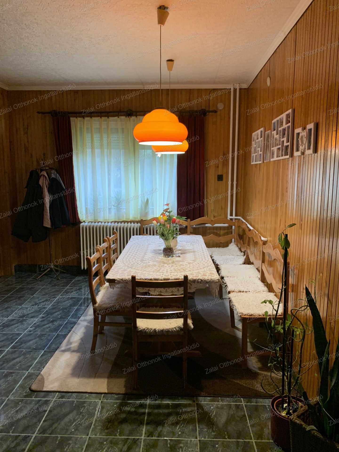 A fájl már létezik a célhelyen: import/kepek/vizjeles_5652030.jpg
For sale house Kehidakustány  340 m<sup>2</sup> 94.9 millió Ft