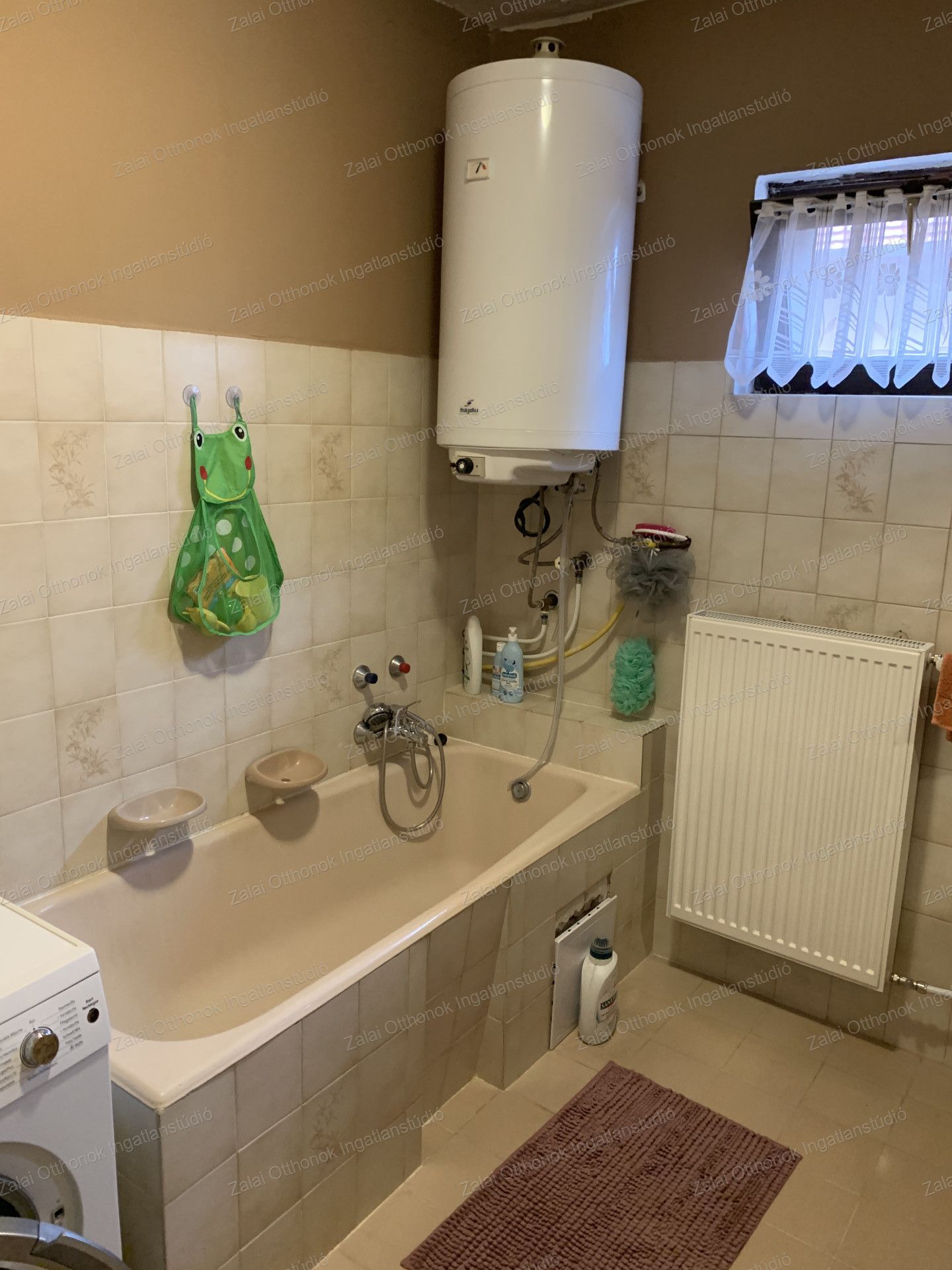 A fájl már létezik a célhelyen: import/kepek/vizjeles_5652035.jpg
For sale house Kehidakustány  340 m<sup>2</sup> 94.9 millió Ft