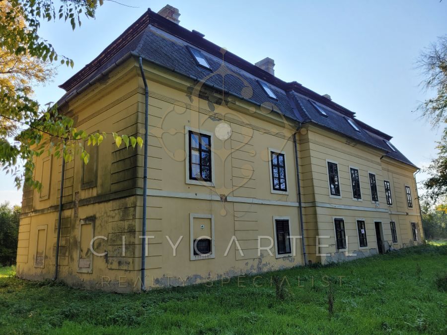 A fájl már létezik a célhelyen: import/kepek/vizjeles_5666605.jpg
Eladó Villa, kastély, kúria Meggyeskovácsi  770 m<sup>2</sup> 396 millió Ft