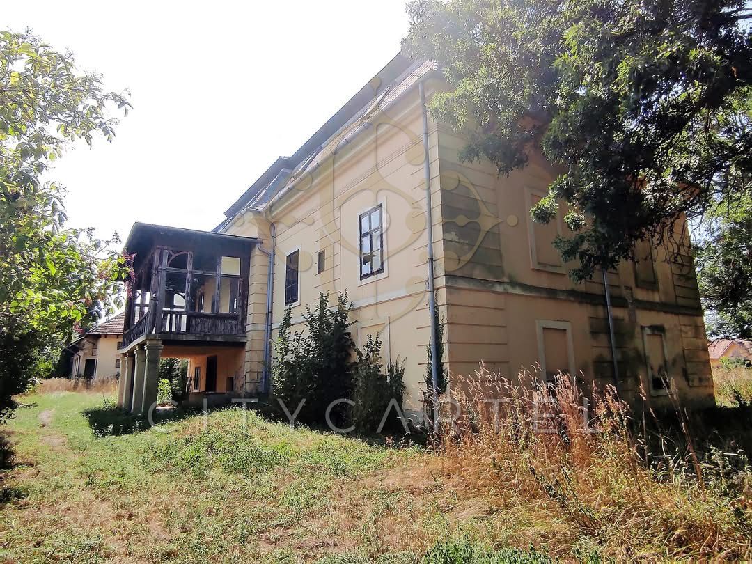 A fájl már létezik a célhelyen: import/kepek/vizjeles_5666609.jpg
Eladó Villa, kastély, kúria Meggyeskovácsi  770 m<sup>2</sup> 396 millió Ft