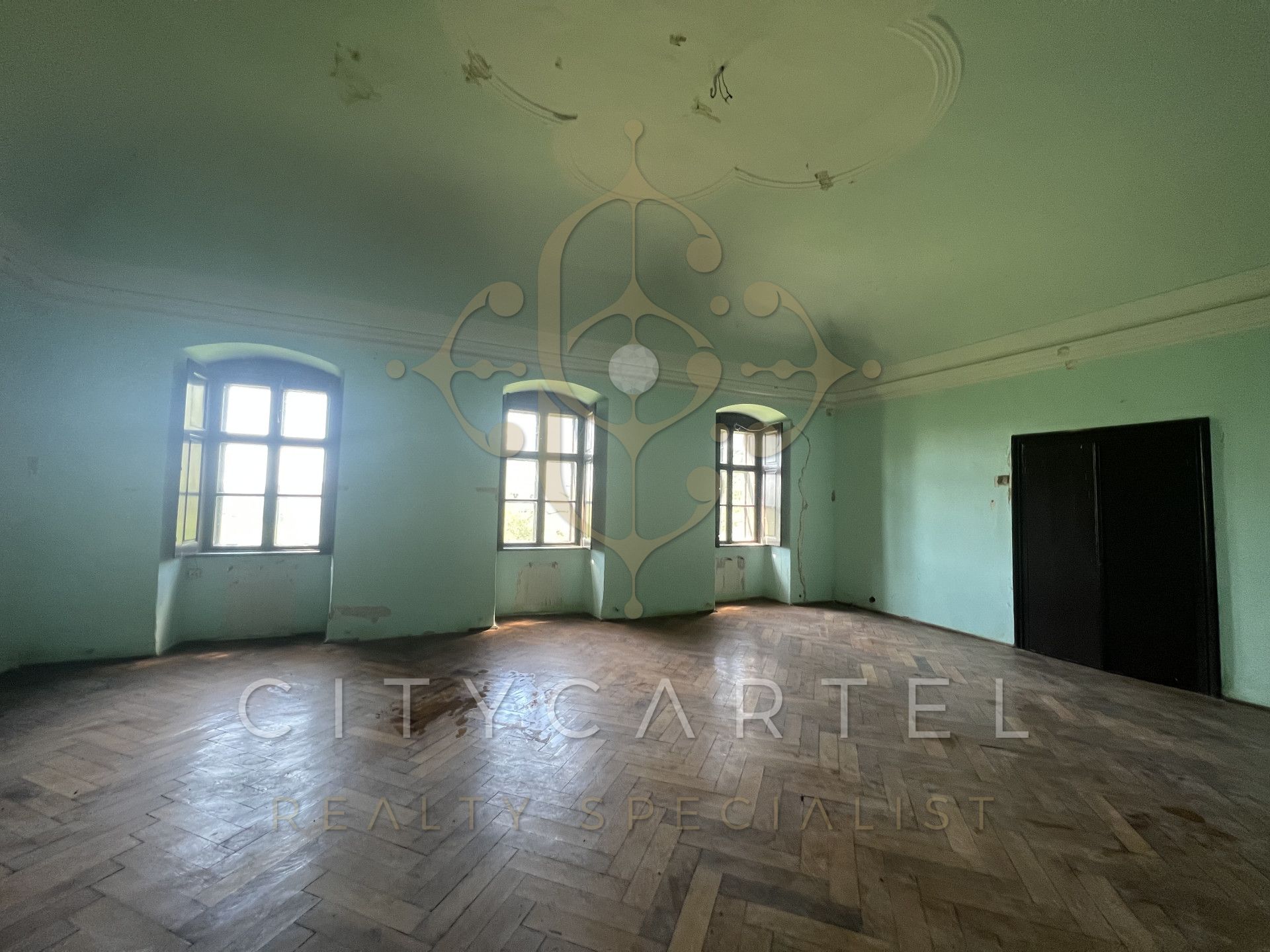 A fájl már létezik a célhelyen: import/kepek/vizjeles_5666627.jpg
Eladó Villa, kastély, kúria Meggyeskovácsi  770 m<sup>2</sup> 396 millió Ft