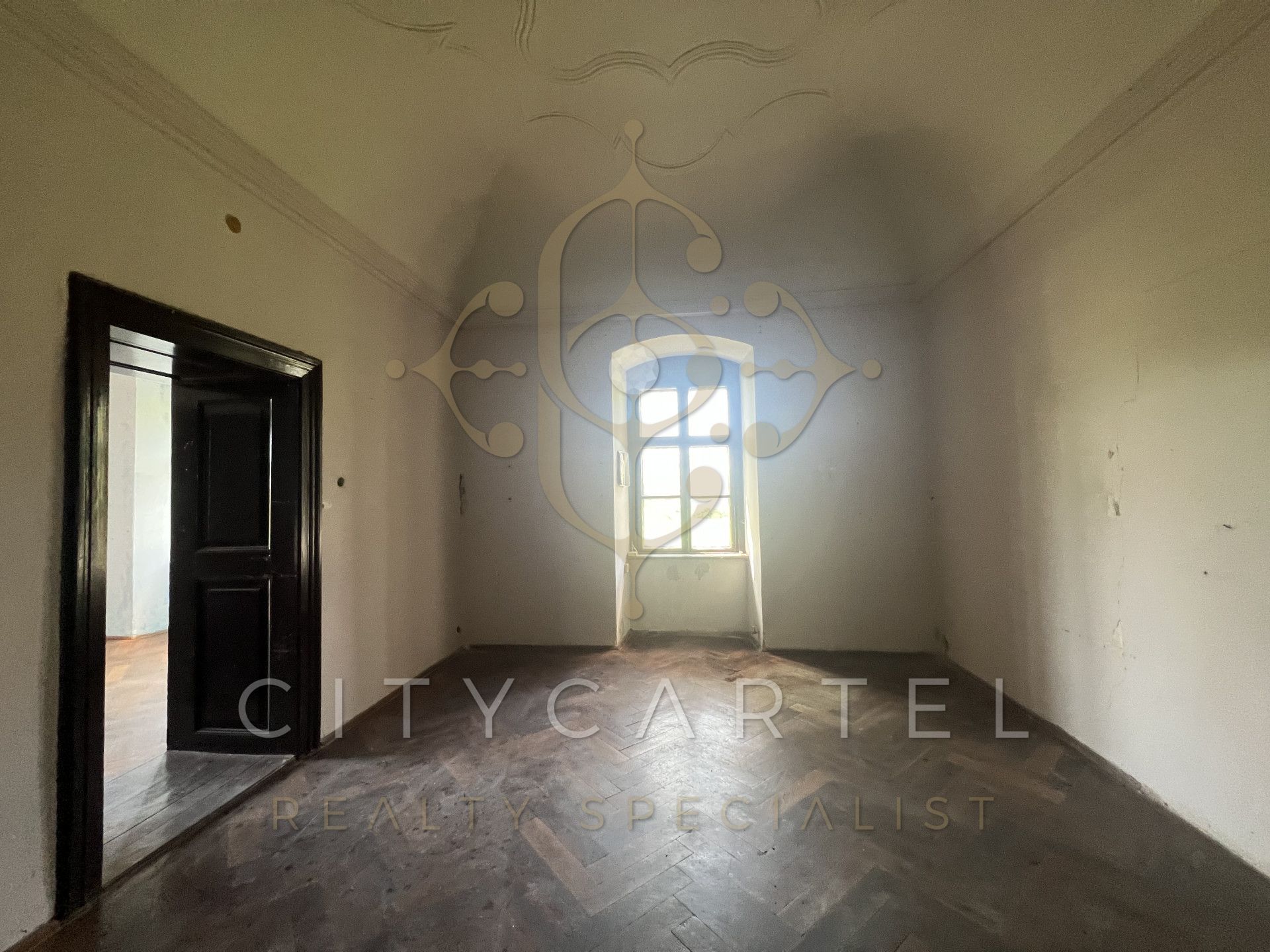 A fájl már létezik a célhelyen: import/kepek/vizjeles_5666628.jpg
Eladó Villa, kastély, kúria Meggyeskovácsi  770 m<sup>2</sup> 396 millió Ft