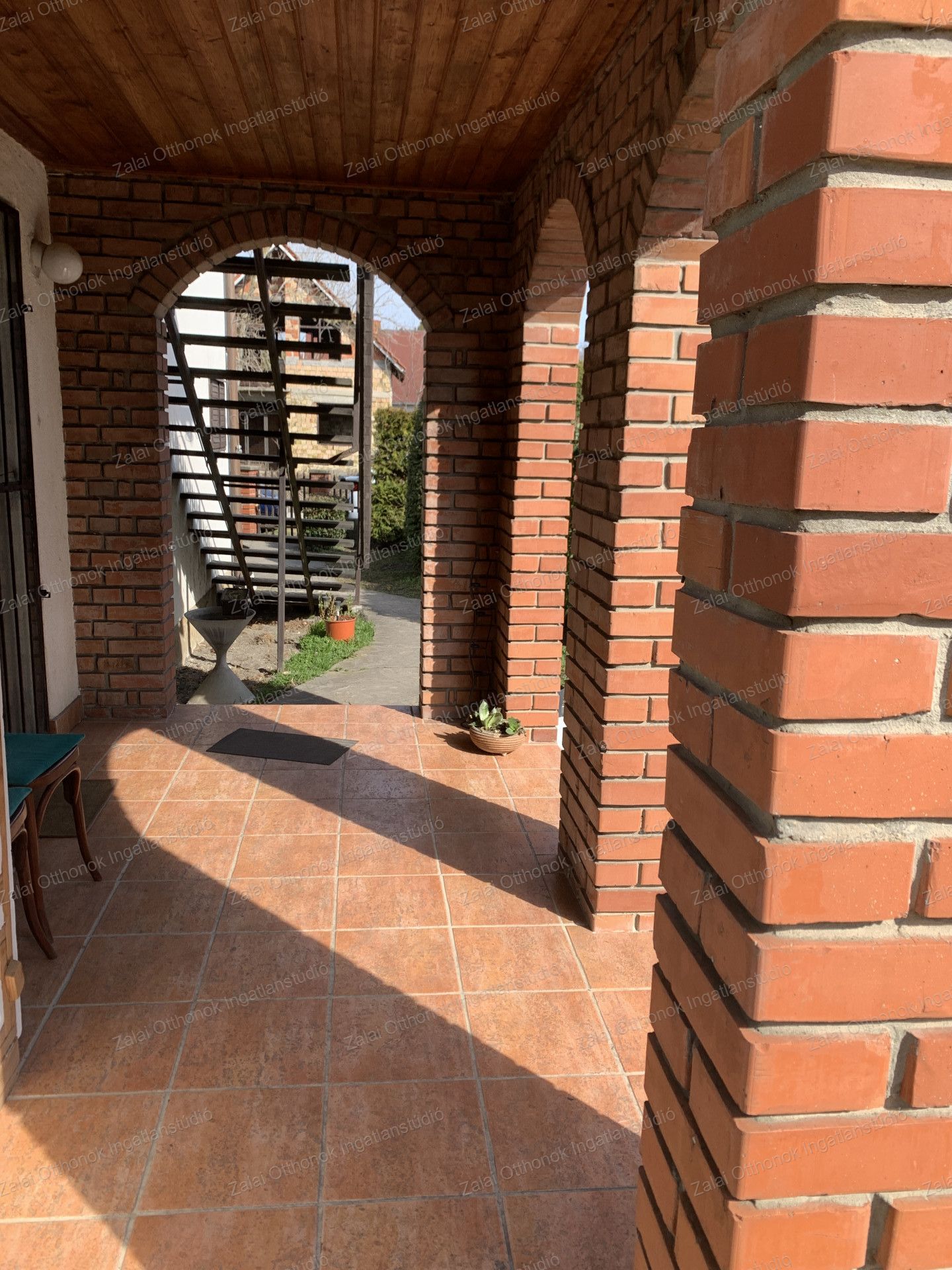 A fájl már létezik a célhelyen: import/kepek/vizjeles_5667217.jpg
For sale house Fonyód  164 m<sup>2</sup> 64.9 millió Ft