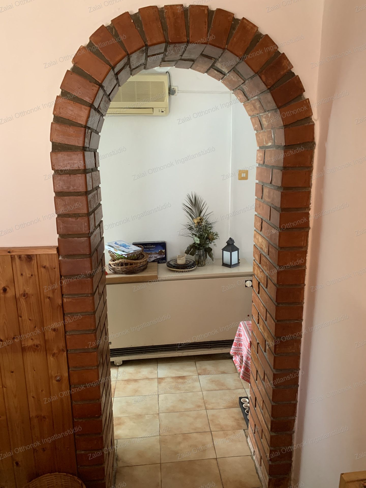 A fájl már létezik a célhelyen: import/kepek/vizjeles_5667221.jpg
For sale house Fonyód  164 m<sup>2</sup> 64.9 millió Ft