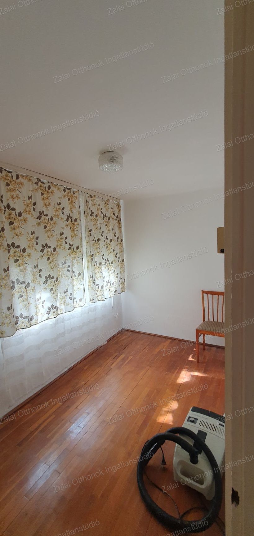 A fájl már létezik a célhelyen: import/kepek/vizjeles_5667222.jpg
For sale house Fonyód  164 m<sup>2</sup> 64.9 millió Ft