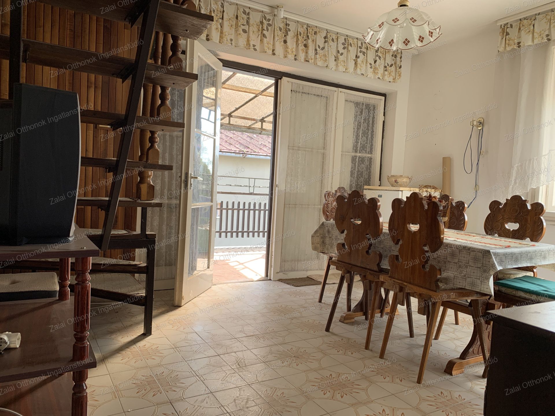 A fájl már létezik a célhelyen: import/kepek/vizjeles_5667234.jpg
For sale house Fonyód  164 m<sup>2</sup> 64.9 millió Ft