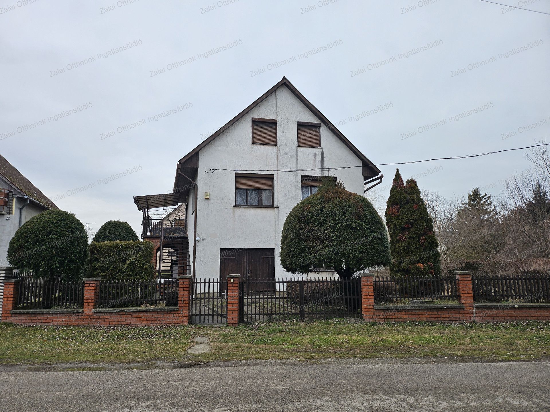 A fájl már létezik a célhelyen: import/kepek/vizjeles_5667241.jpg
For sale house Fonyód  164 m<sup>2</sup> 64.9 millió Ft