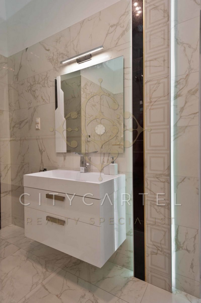 A fájl már létezik a célhelyen: import/kepek/vizjeles_5668051.jpg
For sale flat Budapest, VI. kerület  160 m<sup>2</sup> 2000000 EUR