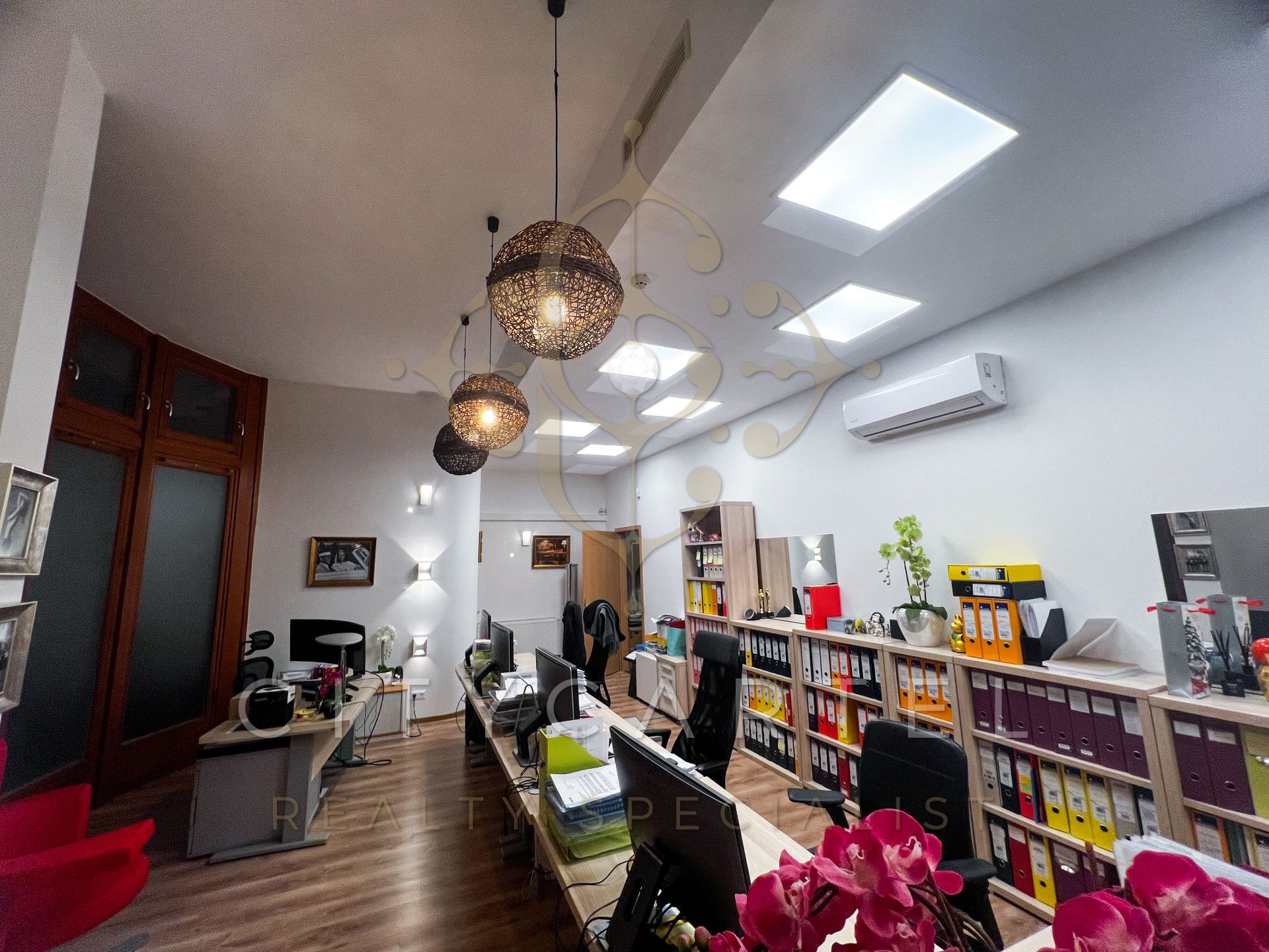 A fájl már létezik a célhelyen: import/kepek/vizjeles_5669509.jpg
For sale retail space Budapest, VI. kerület  91 m<sup>2</sup> 145.6 millió Ft