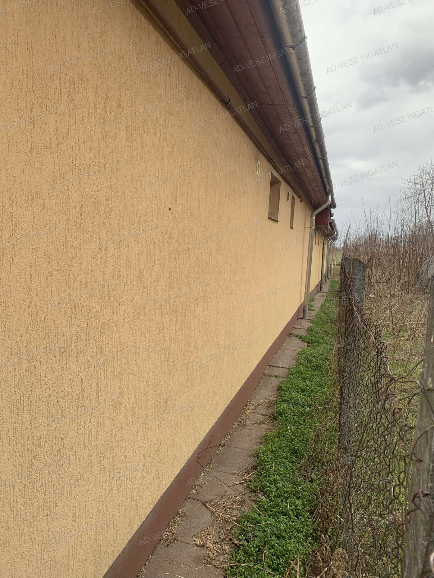 A fájl már létezik a célhelyen: import/kepek/vizjeles_5673128.jpg
Eladó Családi ház Dabas  135 m<sup>2</sup> 68 millió Ft