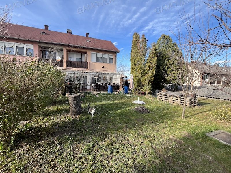 A fájl már létezik a célhelyen: import/kepek/vizjeles_5675178.jpg
Eladó Sorház Siófok  90 m<sup>2</sup> 64.991 millió Ft