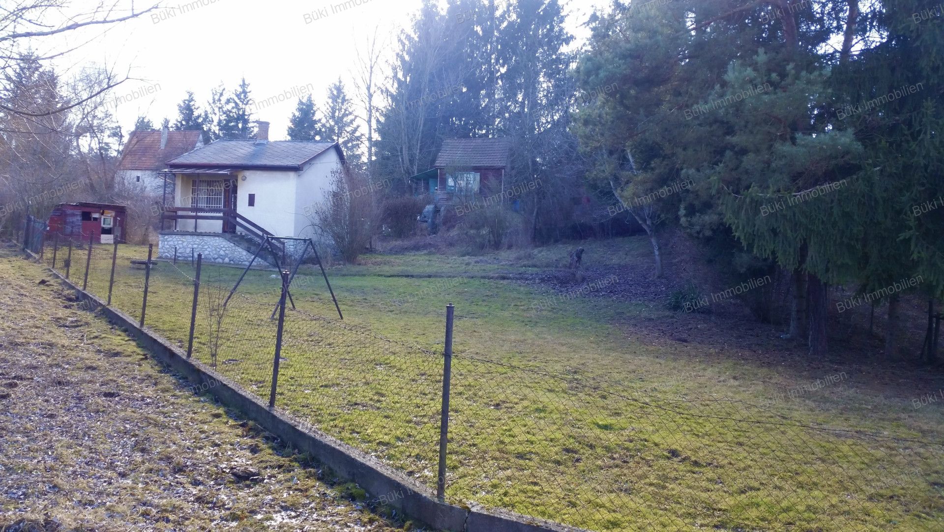 A fájl már létezik a célhelyen: import/kepek/vizjeles_5676359.jpg
For sale recreational home, summer house Miskolc  30 m<sup>2</sup> 4.9 millió Ft