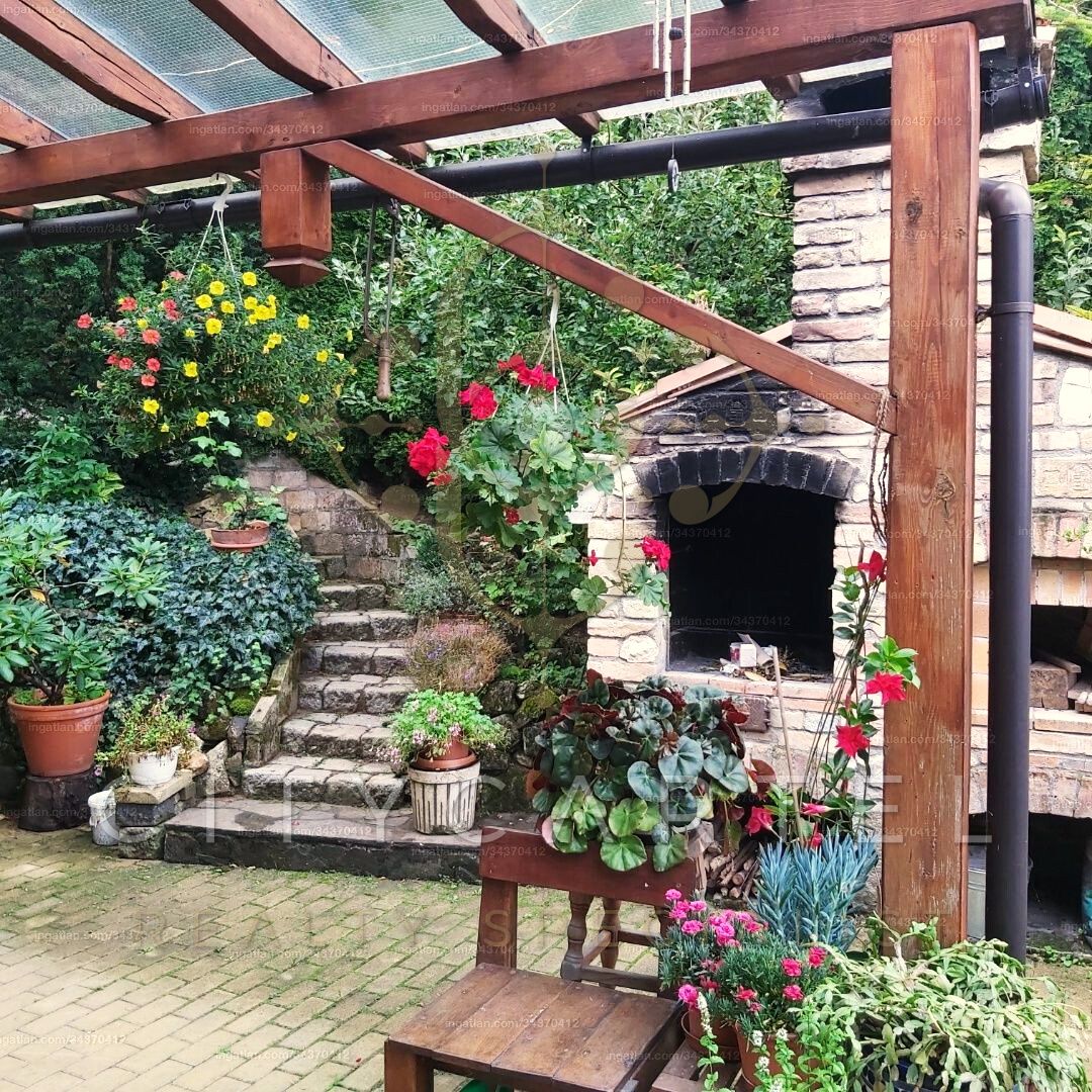 A fájl már létezik a célhelyen: import/kepek/vizjeles_5677905.jpg
Eladó Családi ház Nagykovácsi  130 m<sup>2</sup> 158 millió Ft