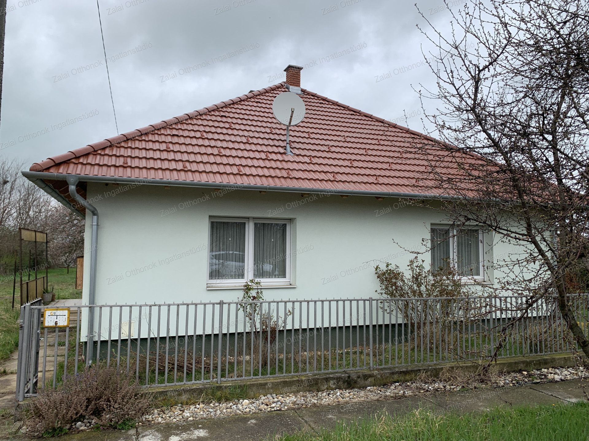 A fájl már létezik a célhelyen: import/kepek/vizjeles_5684125.jpg
For sale house Balatonberény  100 m<sup>2</sup> 73.9 millió Ft