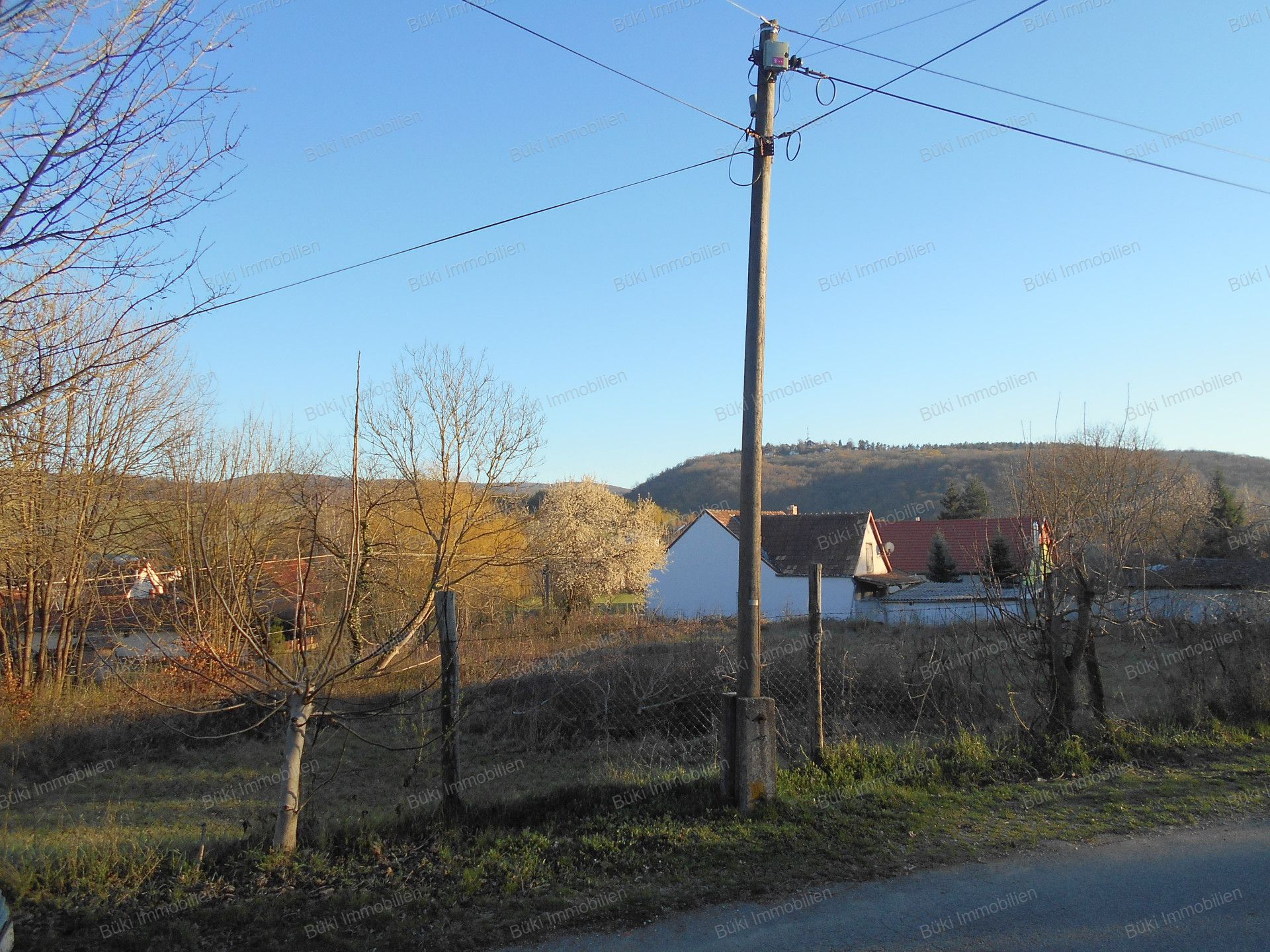 A fájl már létezik a célhelyen: import/kepek/vizjeles_5684442.jpg
For sale plot of land, building lot Orfű  884 m<sup>2</sup> 16.99 millió Ft