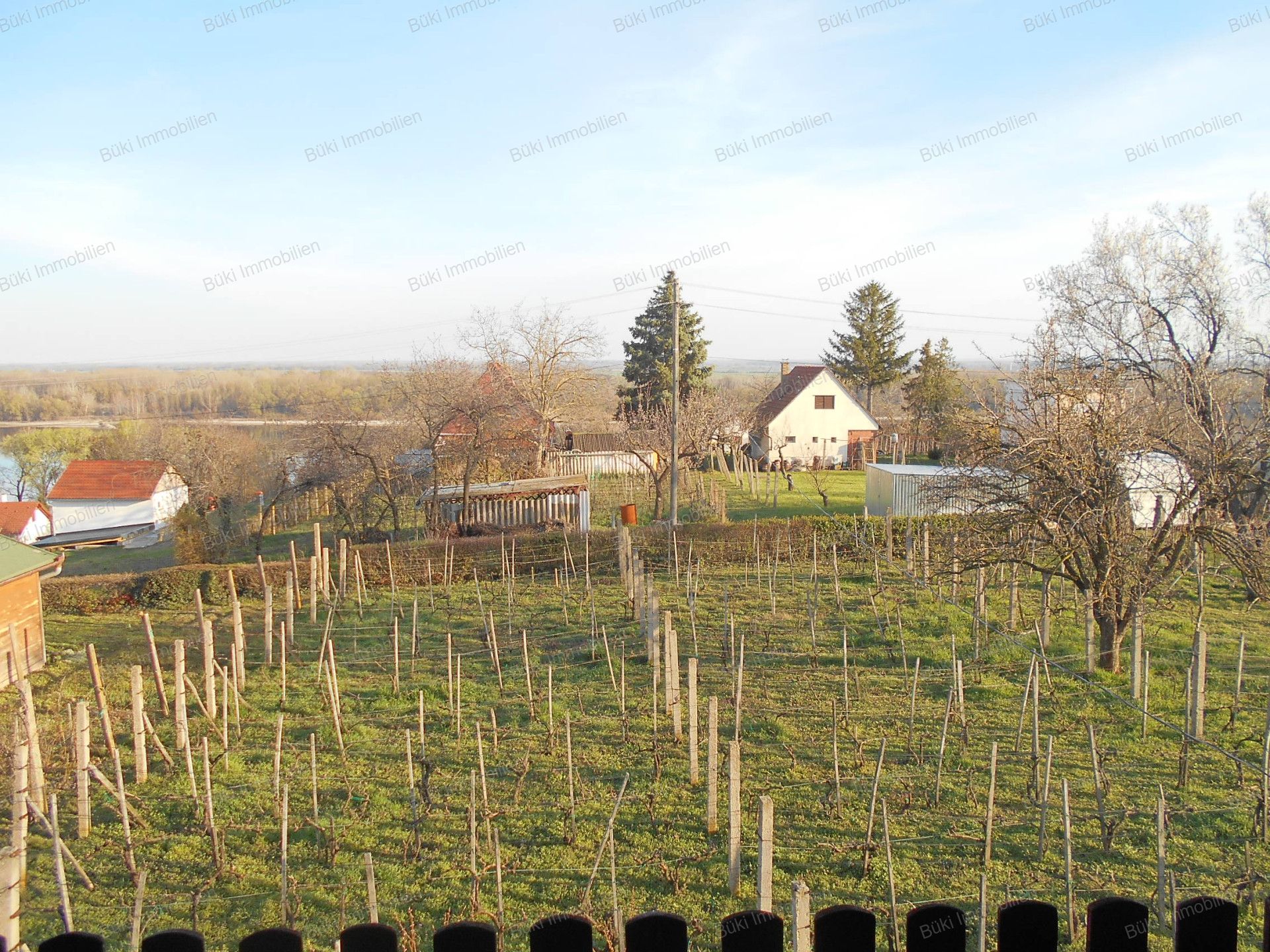 A fájl már létezik a célhelyen: import/kepek/vizjeles_5684961.jpg
For sale recreational home, summer house Mohács  60 m<sup>2</sup> 18.99 millió Ft