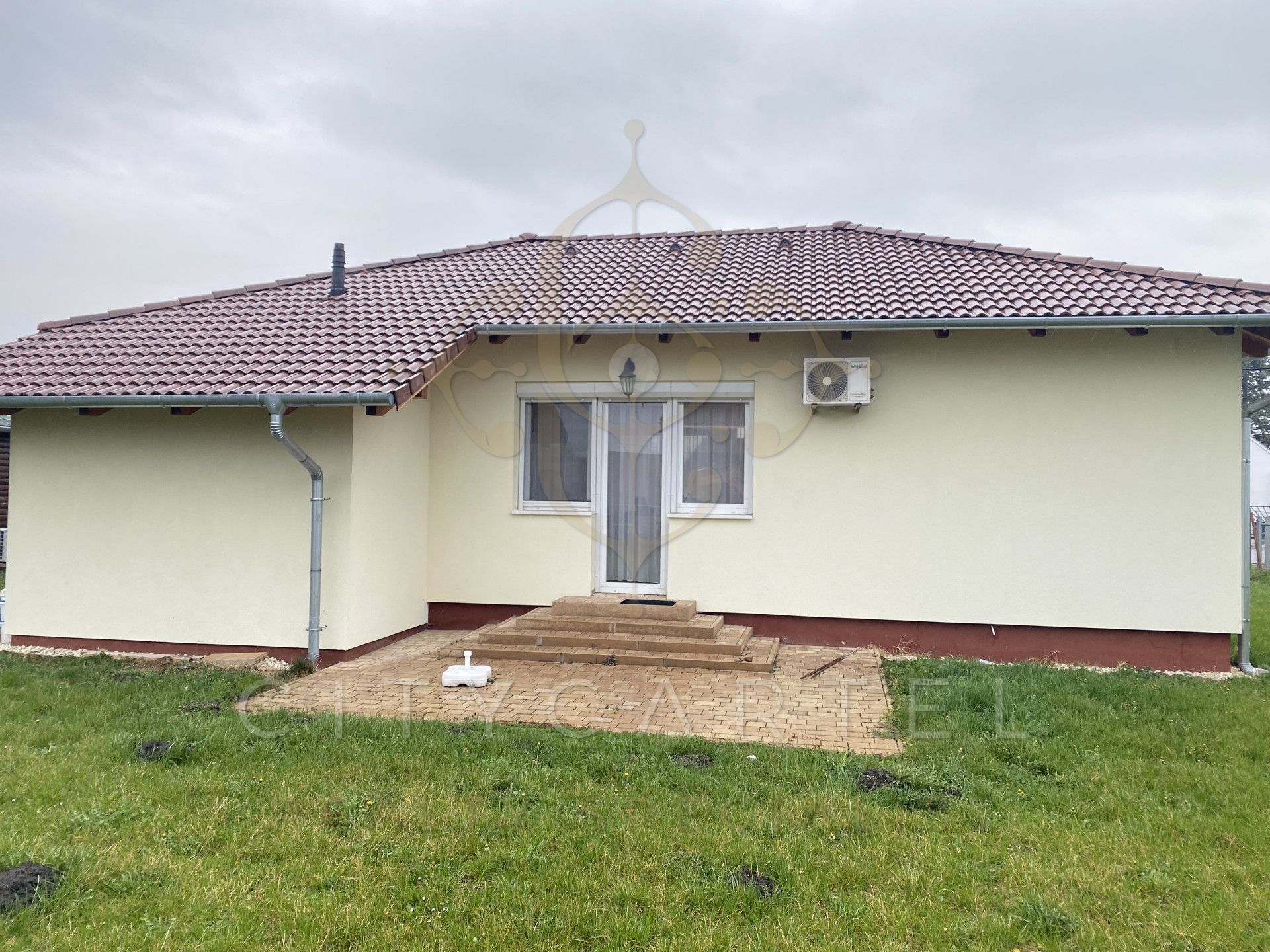 A fájl már létezik a célhelyen: import/kepek/vizjeles_5690939.jpg
Eladó Családi ház Balatonkeresztúr  82 m<sup>2</sup> 90 millió Ft