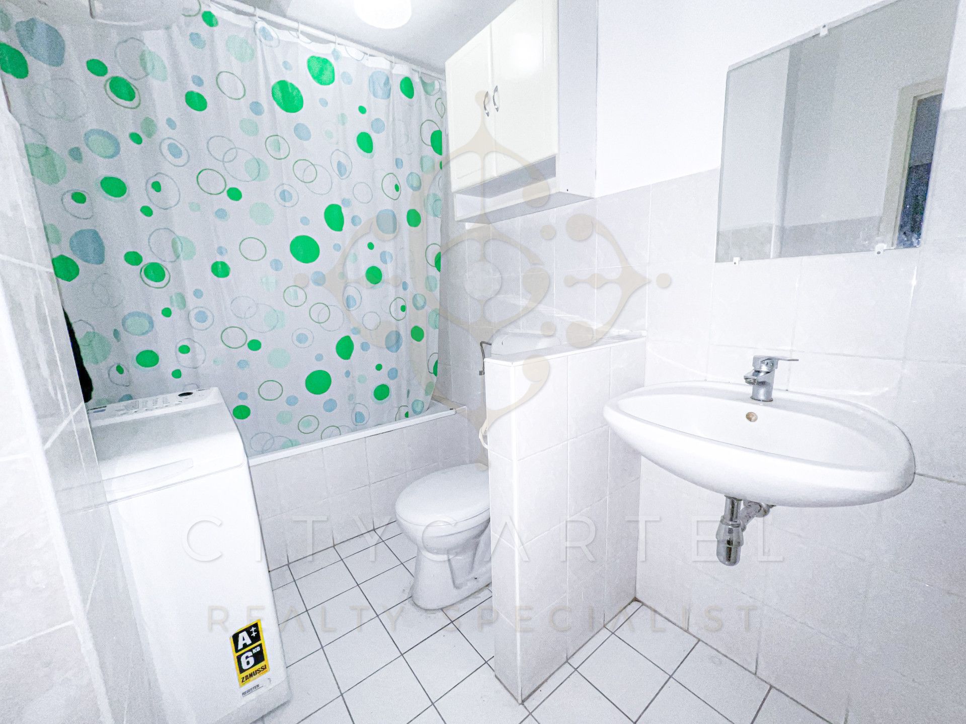 A fájl már létezik a célhelyen: import/kepek/vizjeles_5693276.jpg
For sale flat Budapest, XIII. kerület  63 m<sup>2</sup> 110.5 millió Ft