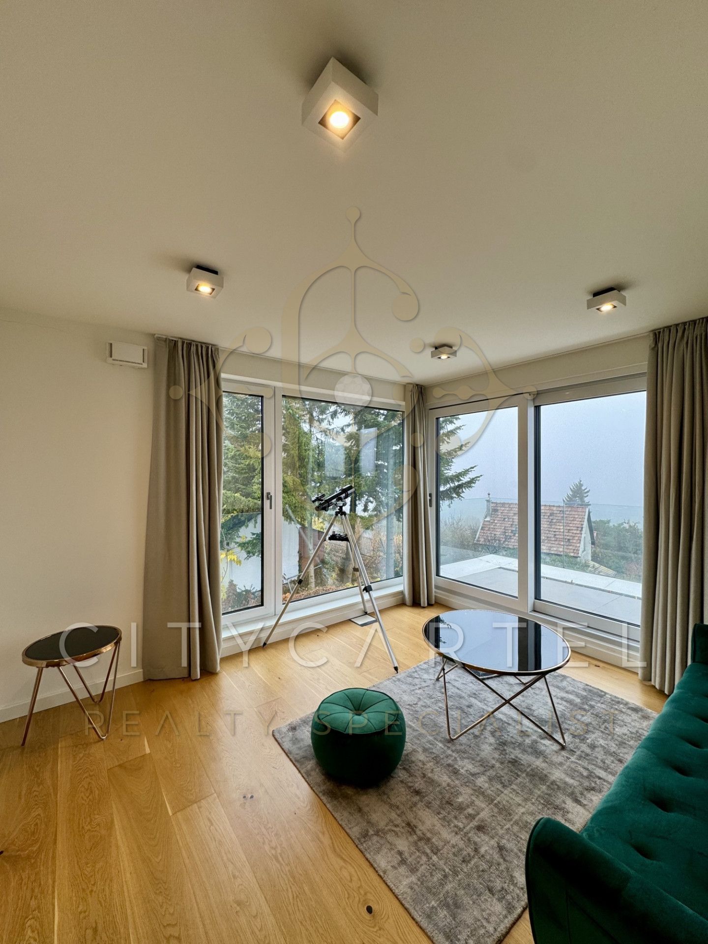 A fájl már létezik a célhelyen: import/kepek/vizjeles_5695836.jpg
Eladó Családi ház Szentendre  160 m<sup>2</sup> 275 millió Ft