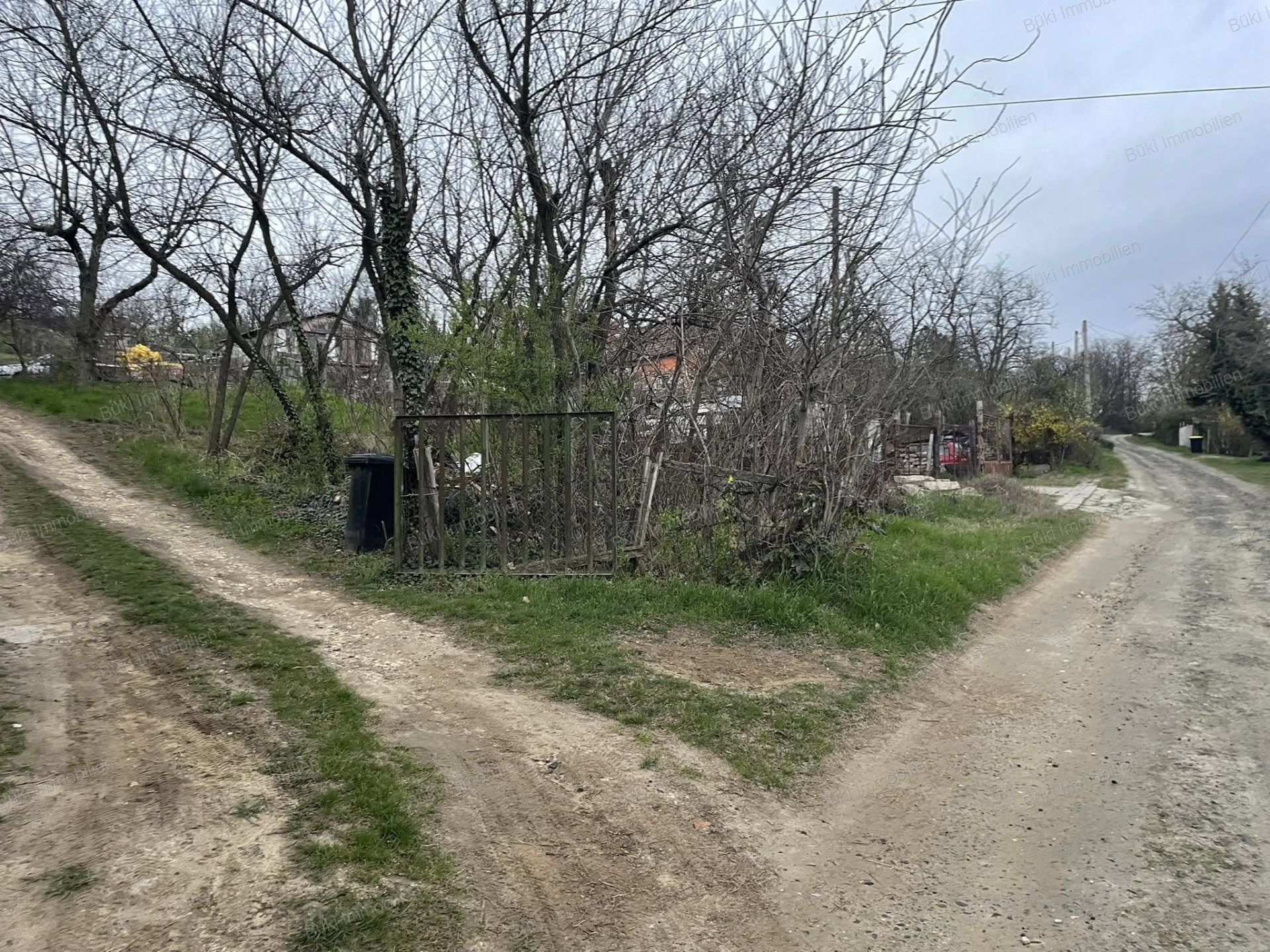 A fájl már létezik a célhelyen: import/kepek/vizjeles_5699751.jpg
For sale Enclosed garden Gödöllő  2213 m<sup>2</sup> 22 millió Ft