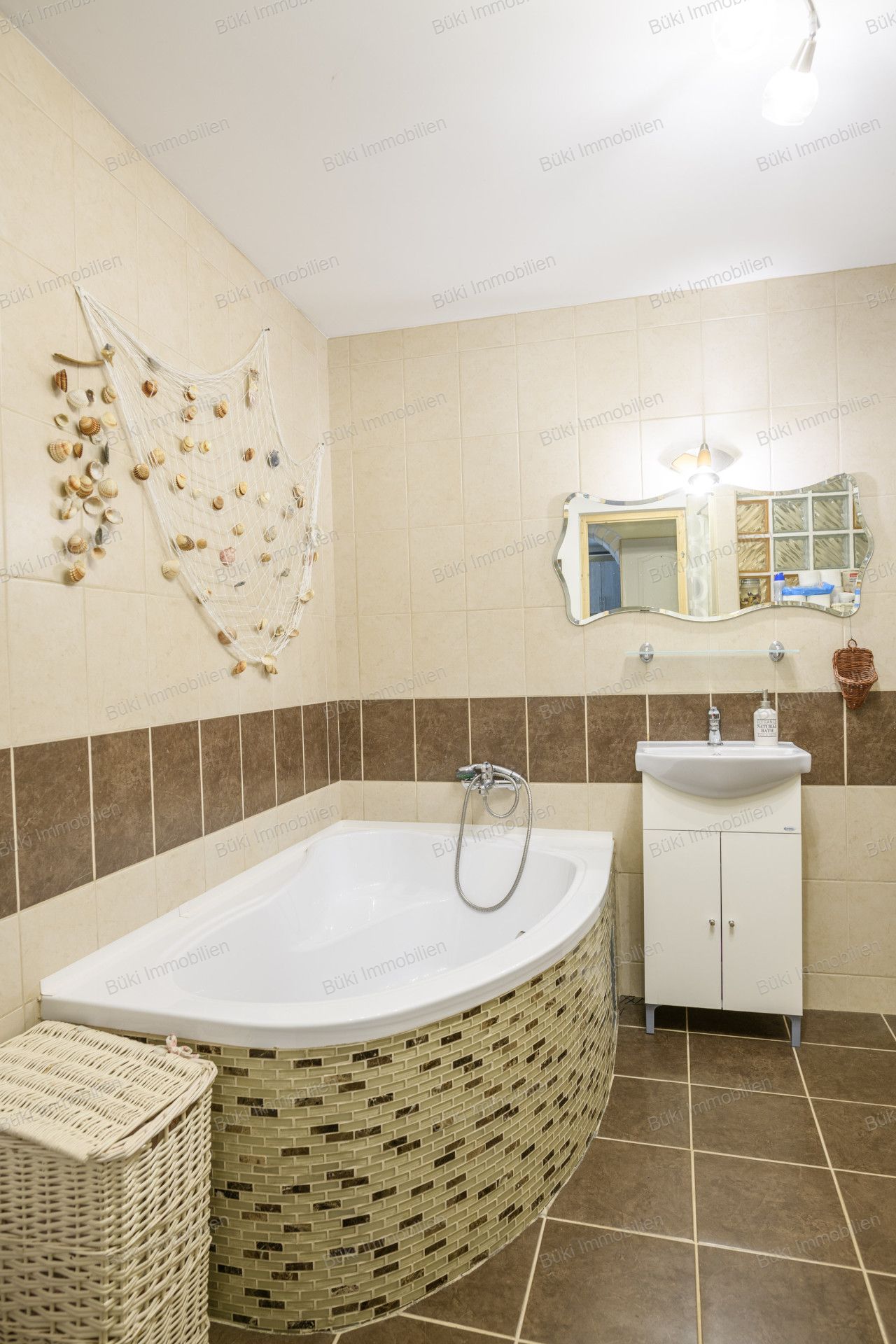 A fájl már létezik a célhelyen: import/kepek/vizjeles_5700540.jpg
For sale house Érd  235 m<sup>2</sup> 185 millió Ft
