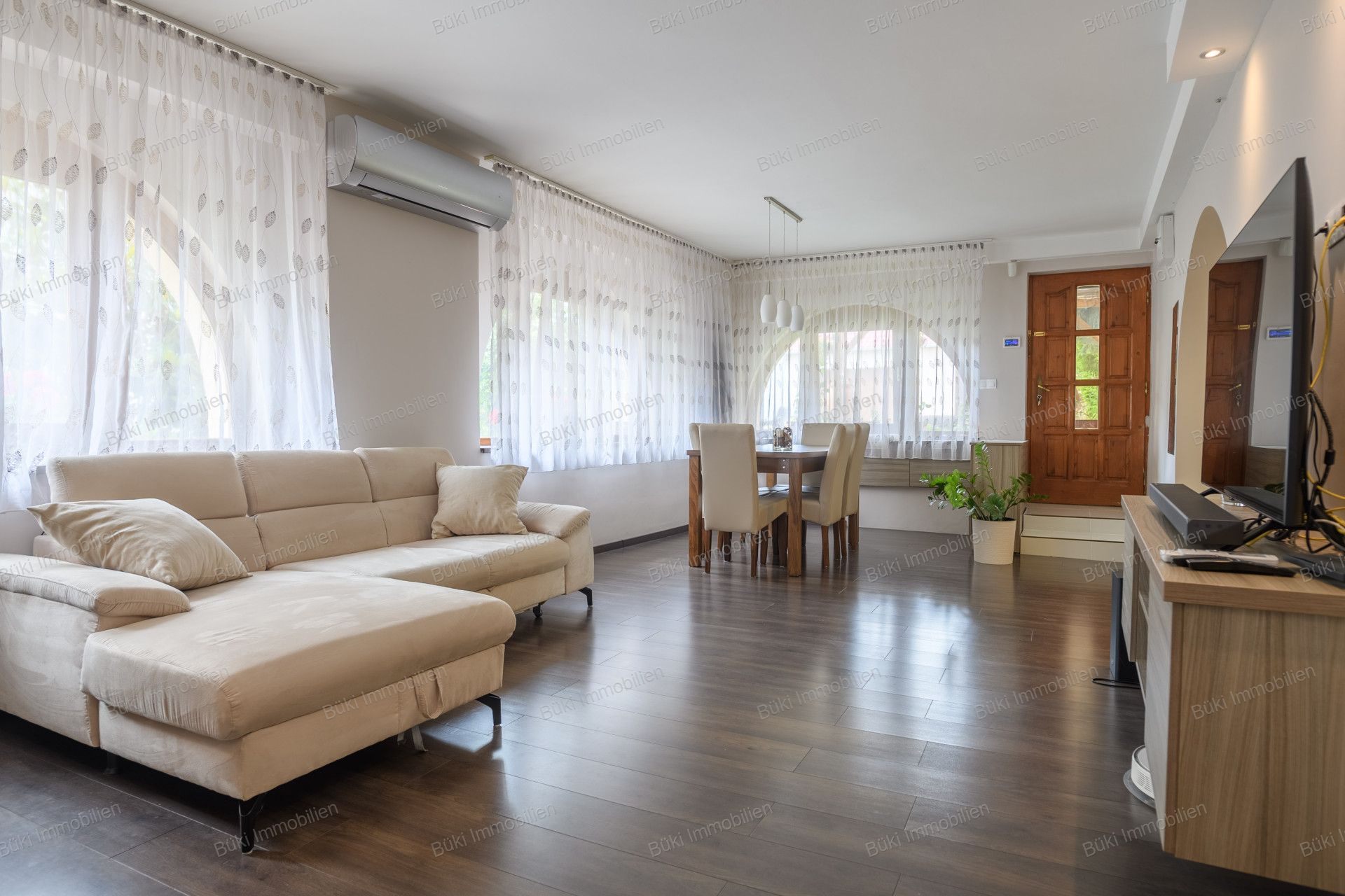A fájl már létezik a célhelyen: import/kepek/vizjeles_5700547.jpg
For sale house Érd  235 m<sup>2</sup> 185 millió Ft