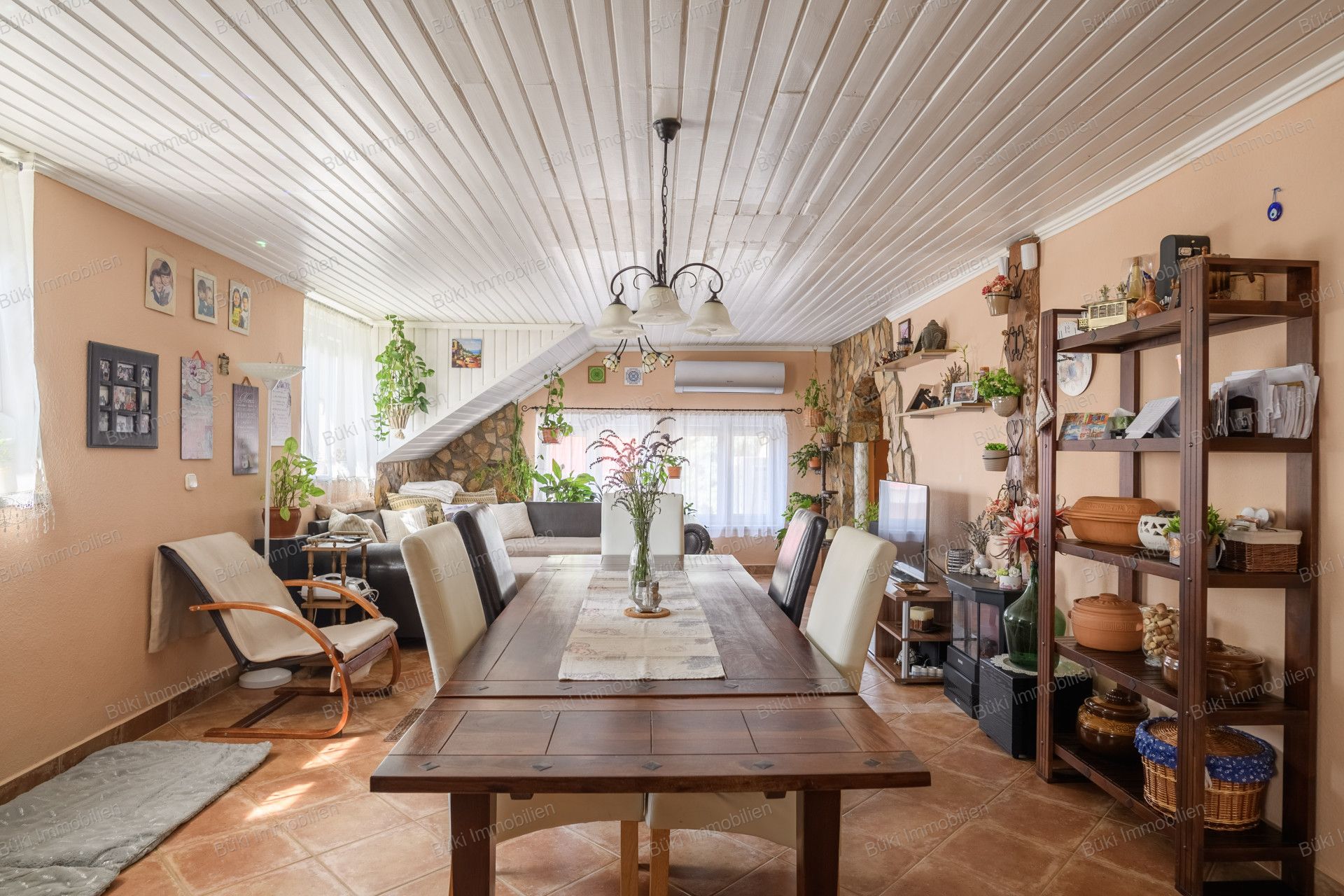 A fájl már létezik a célhelyen: import/kepek/vizjeles_5700560.jpg
For sale house Érd  235 m<sup>2</sup> 185 millió Ft