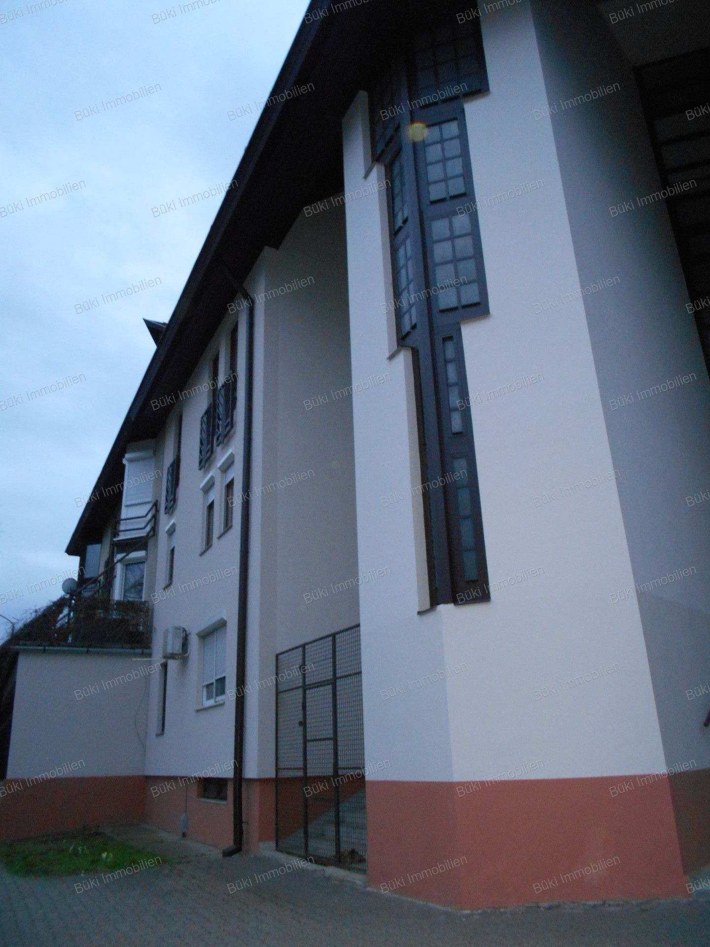 A fájl már létezik a célhelyen: import/kepek/vizjeles_5700663.jpg
For sale flat Pécs  93 m<sup>2</sup> 66 millió Ft