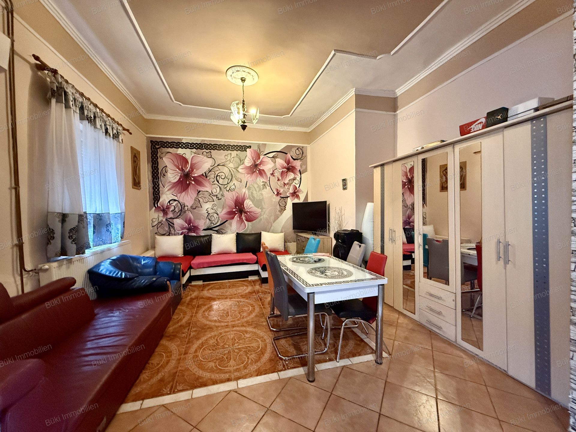 A fájl már létezik a célhelyen: import/kepek/vizjeles_5703082.jpg
For sale Condominium Sátoraljaújhely  241 m<sup>2</sup> 58.99 millió Ft